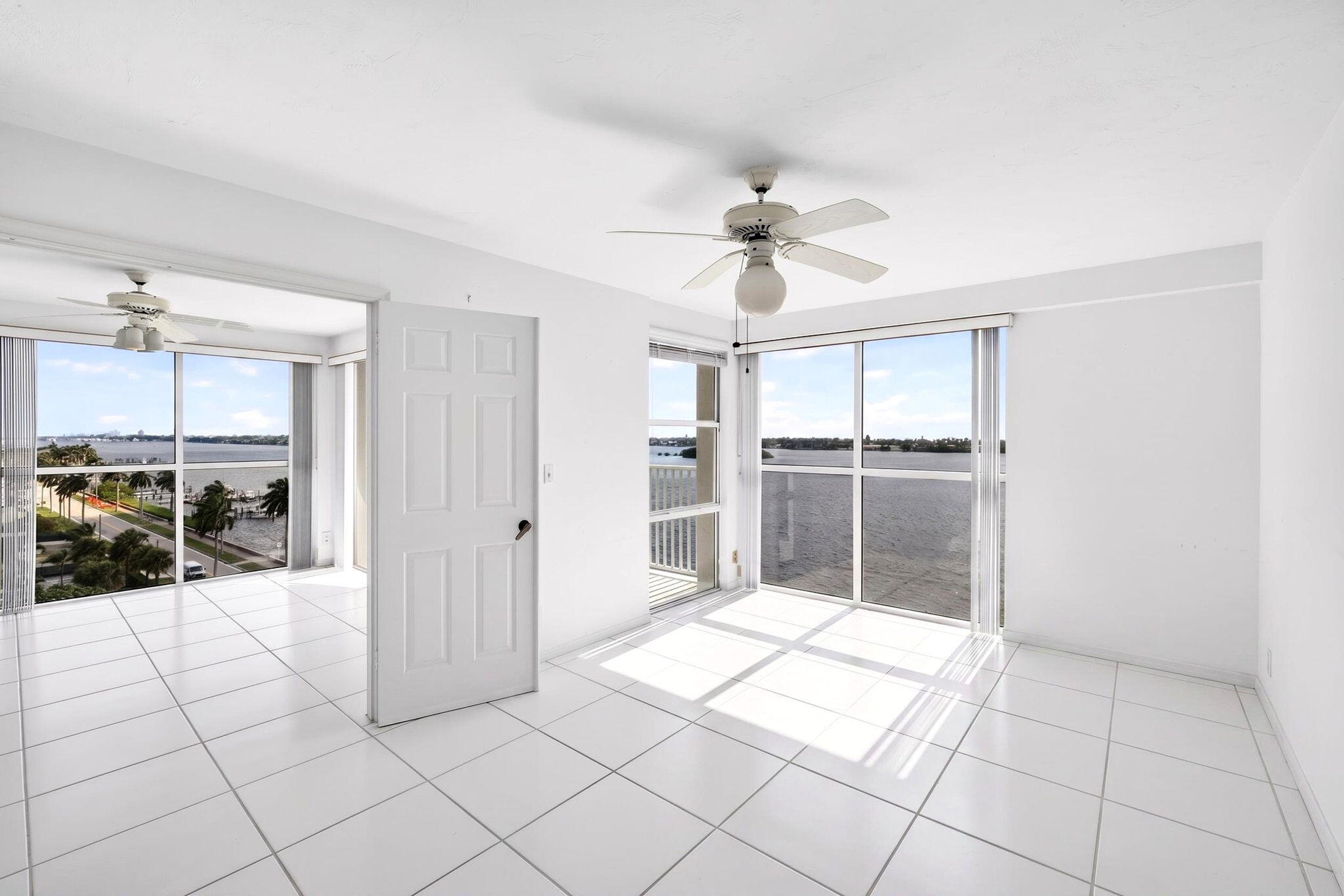 3901 S Flagler Drive 901