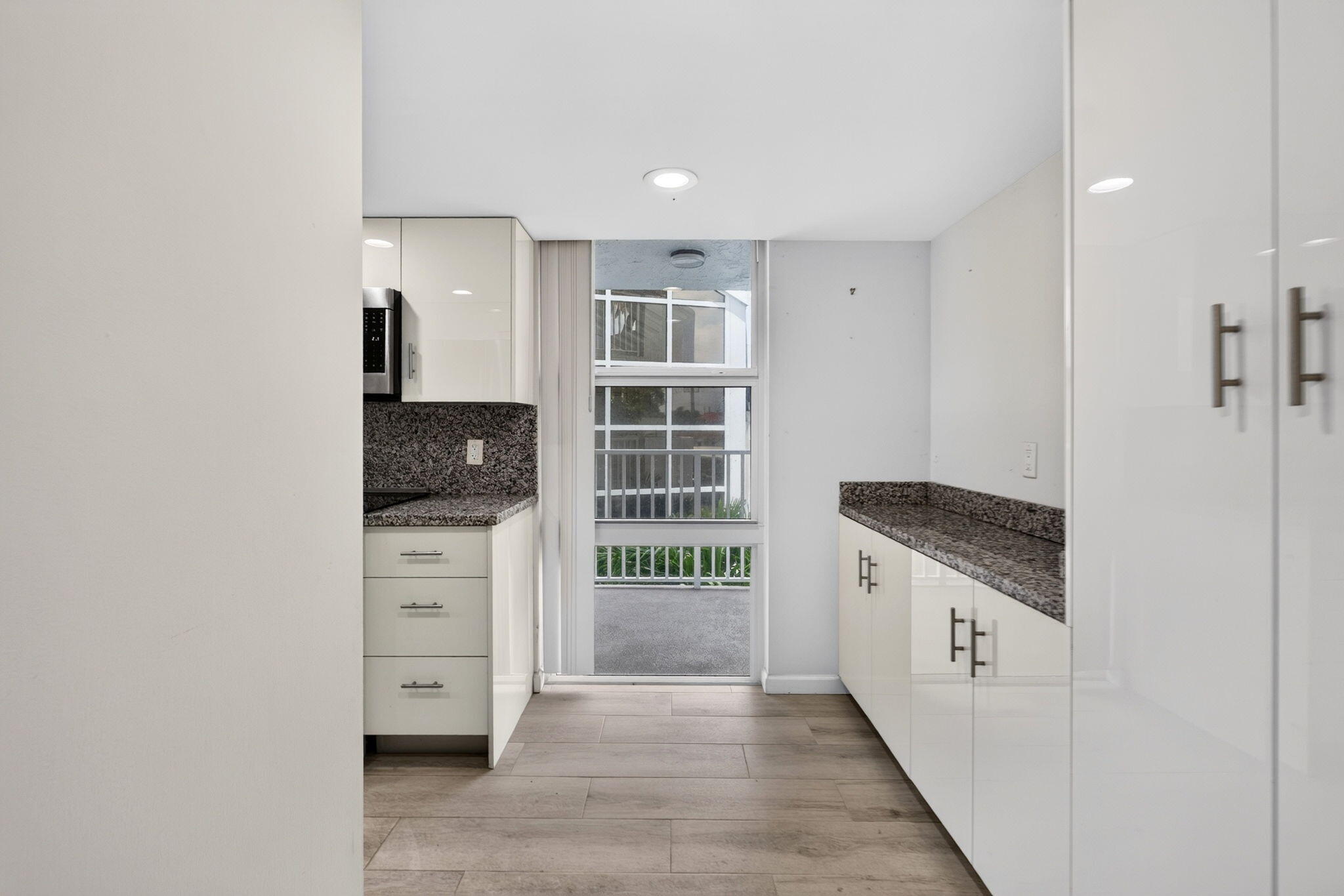 3901 S Flagler Drive 204