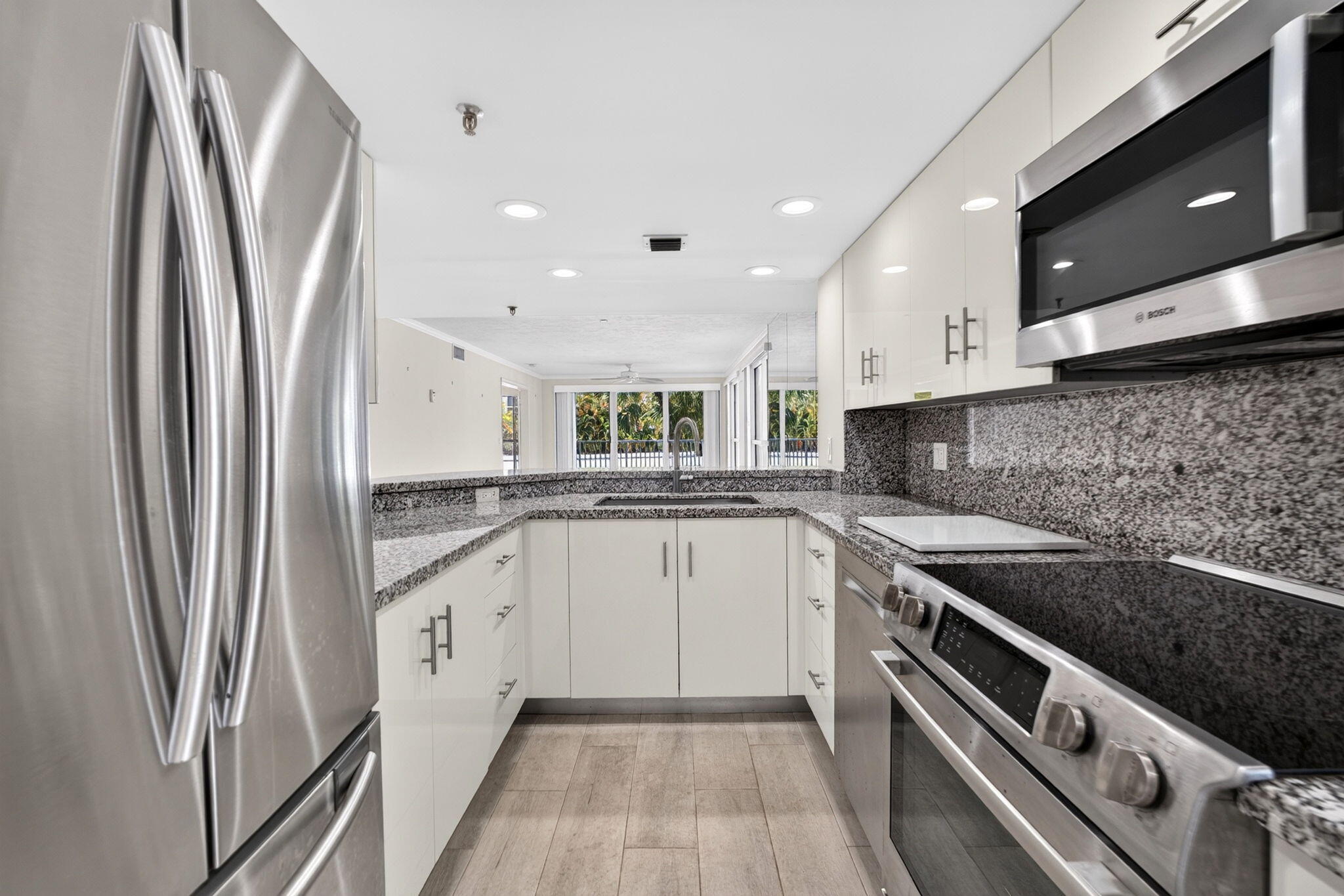 3901 S Flagler Drive 204