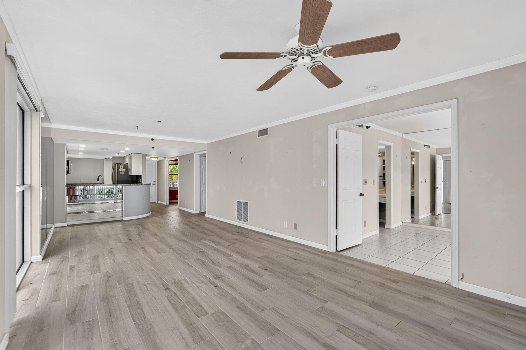 3901 S Flagler Drive 204