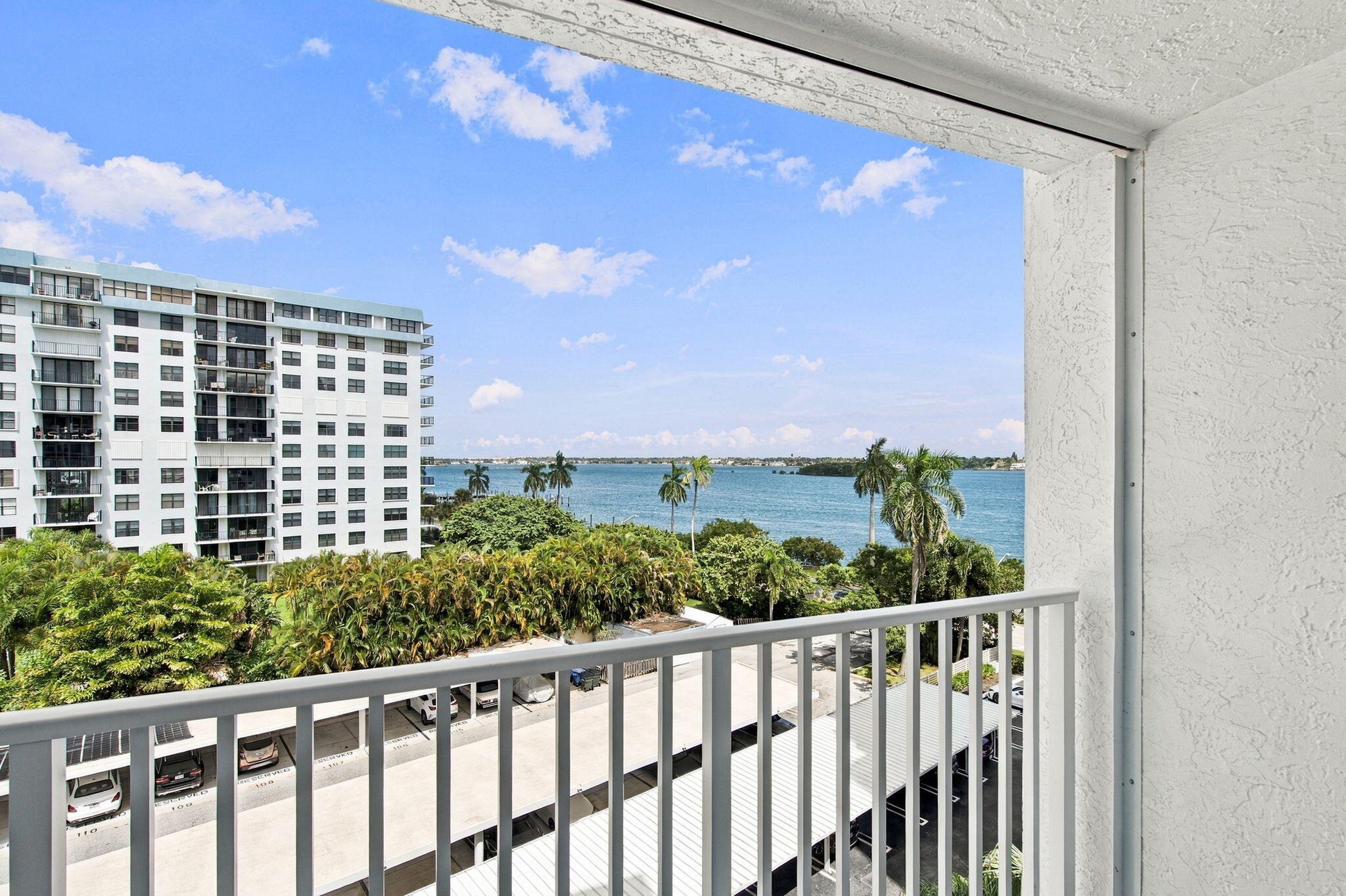 3901 S FLAGLER Drive 605