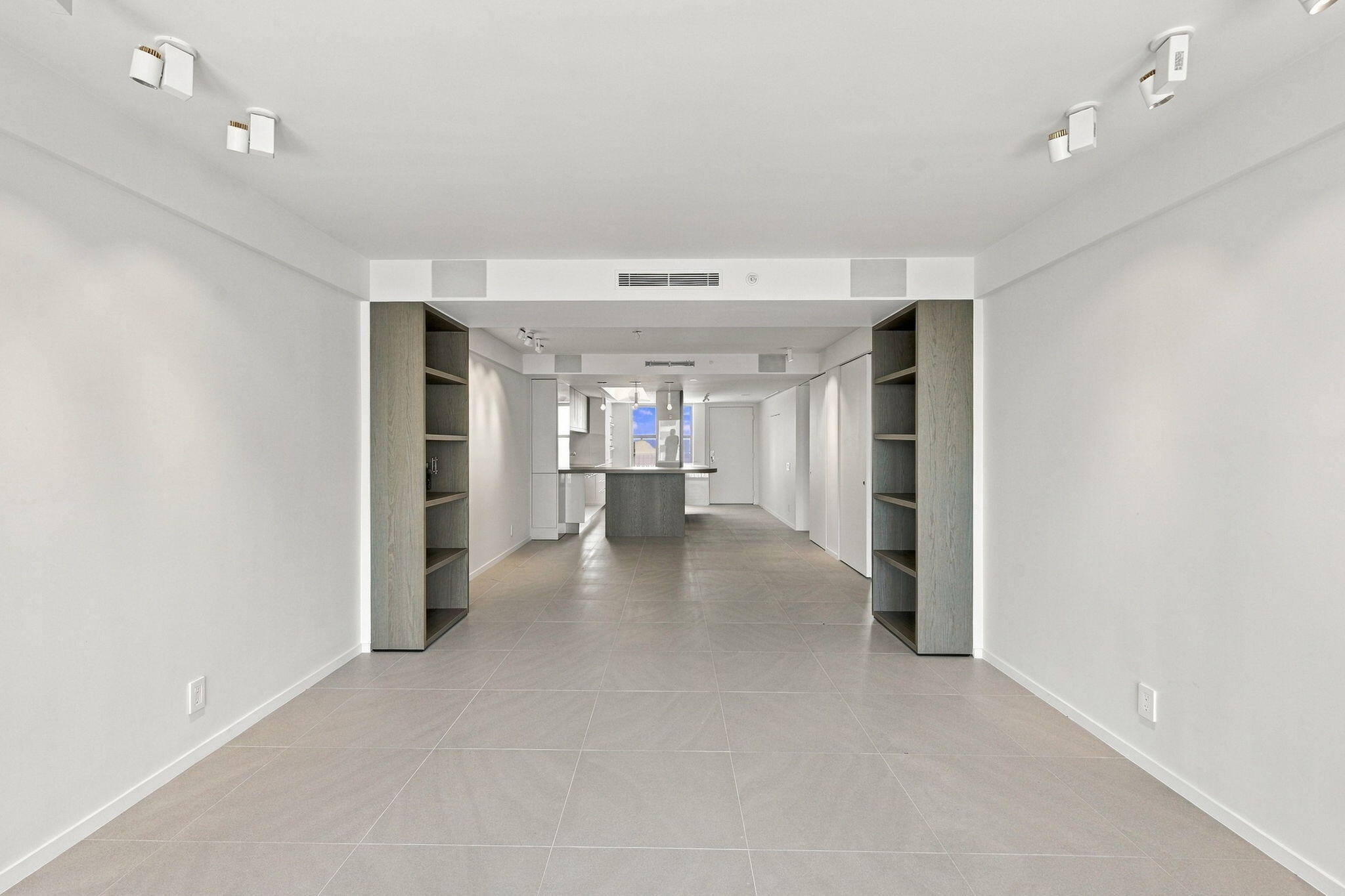 3901 S FLAGLER Drive 605