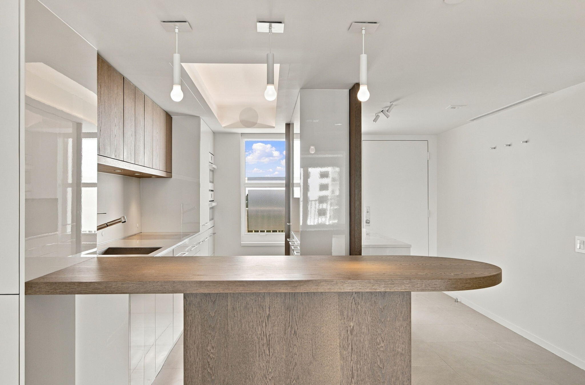 3901 S FLAGLER Drive 605