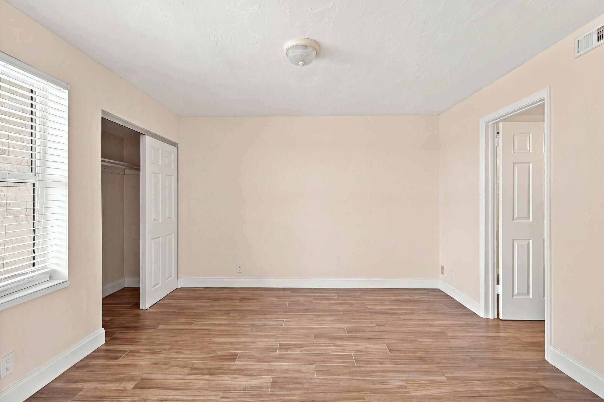 3901 S FLAGLER Drive 403