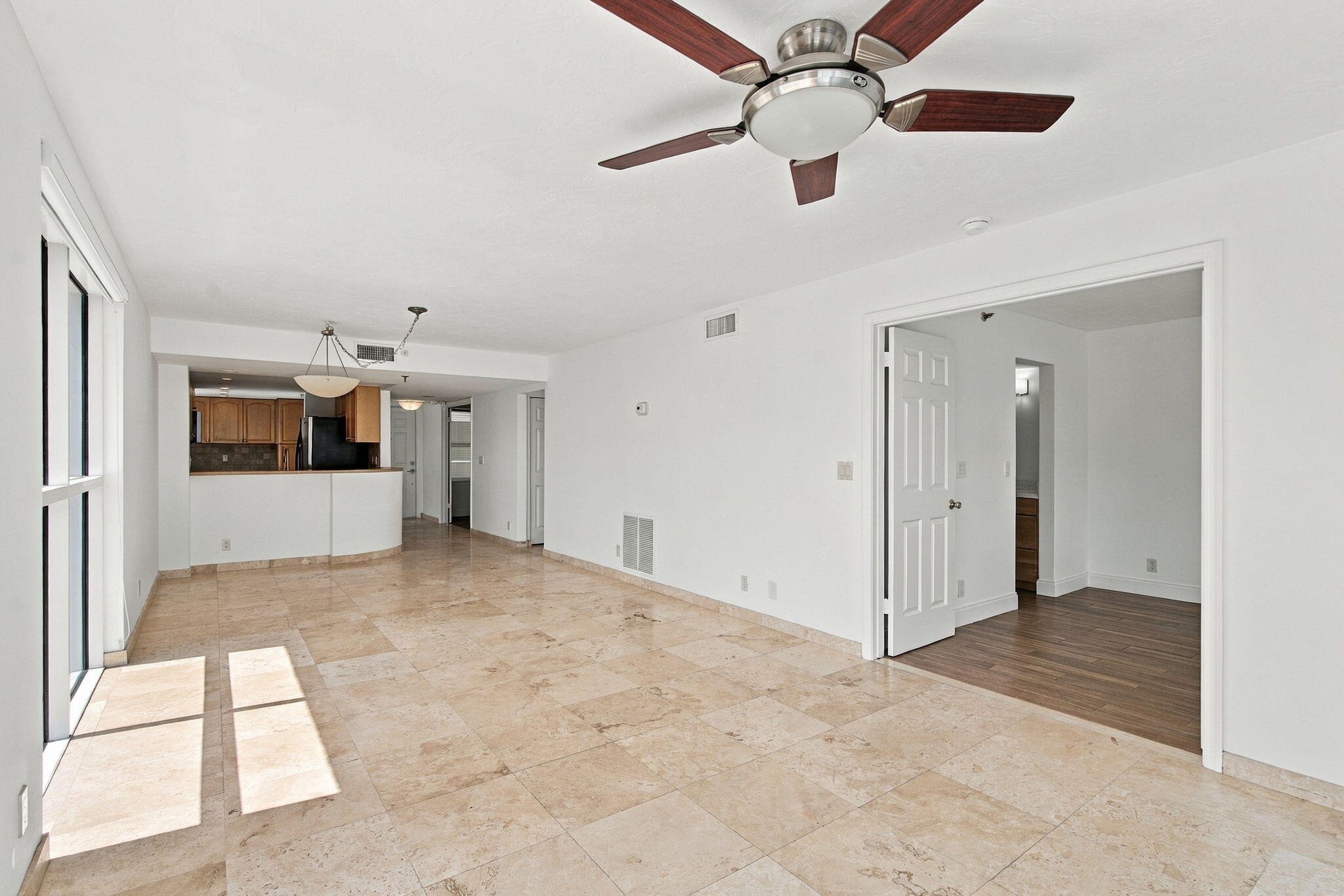 3901 S FLAGLER Drive 403