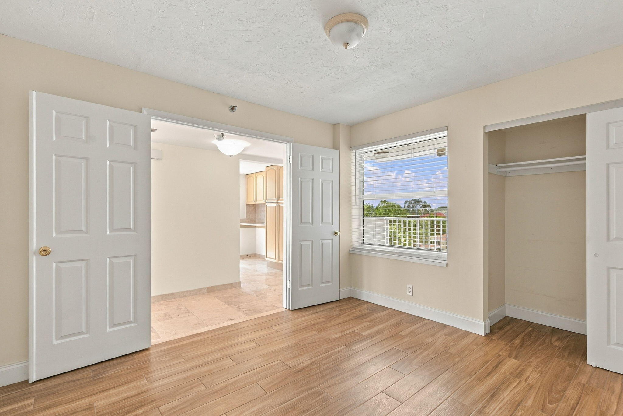 3901 S FLAGLER Drive 403