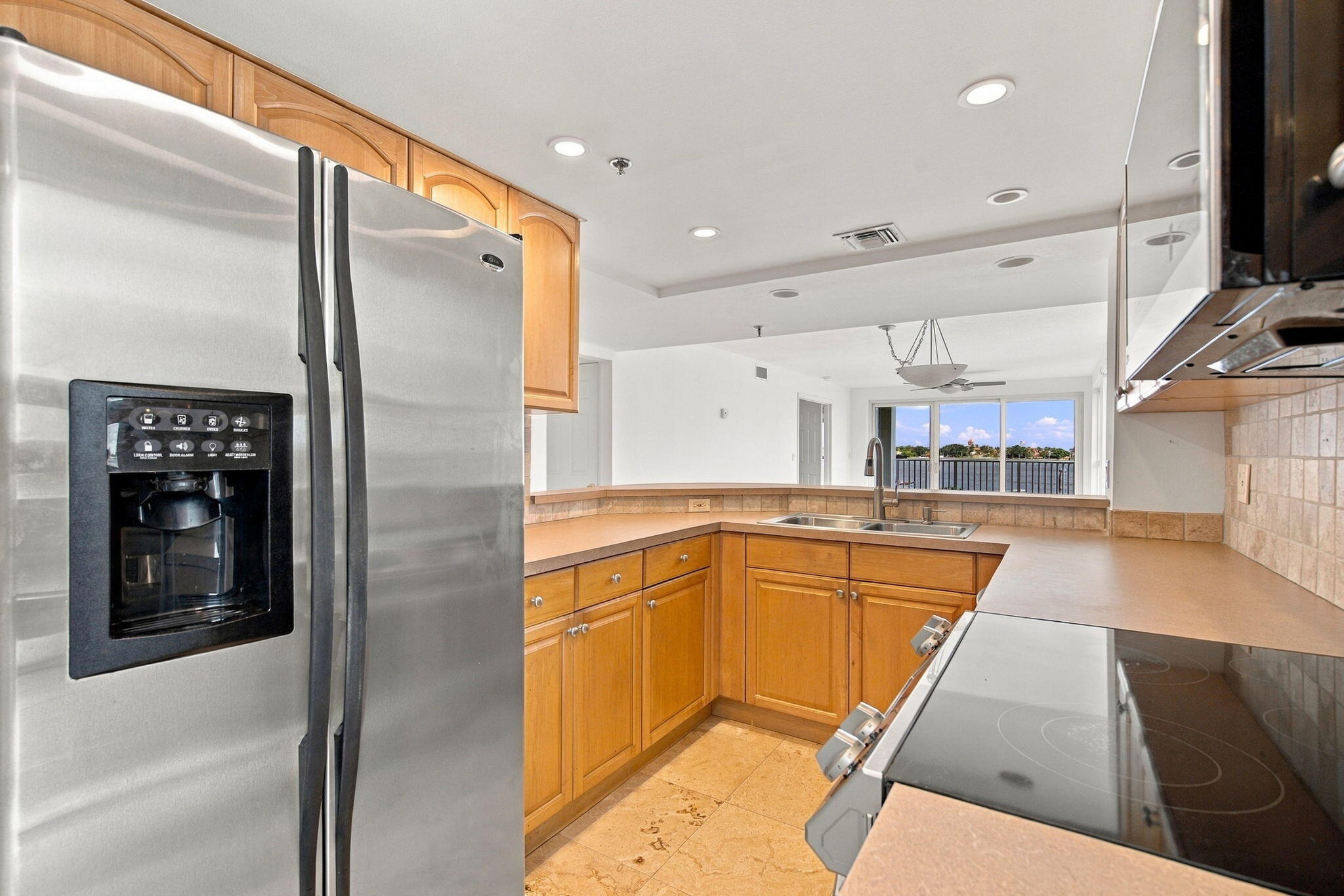 3901 S FLAGLER Drive 403