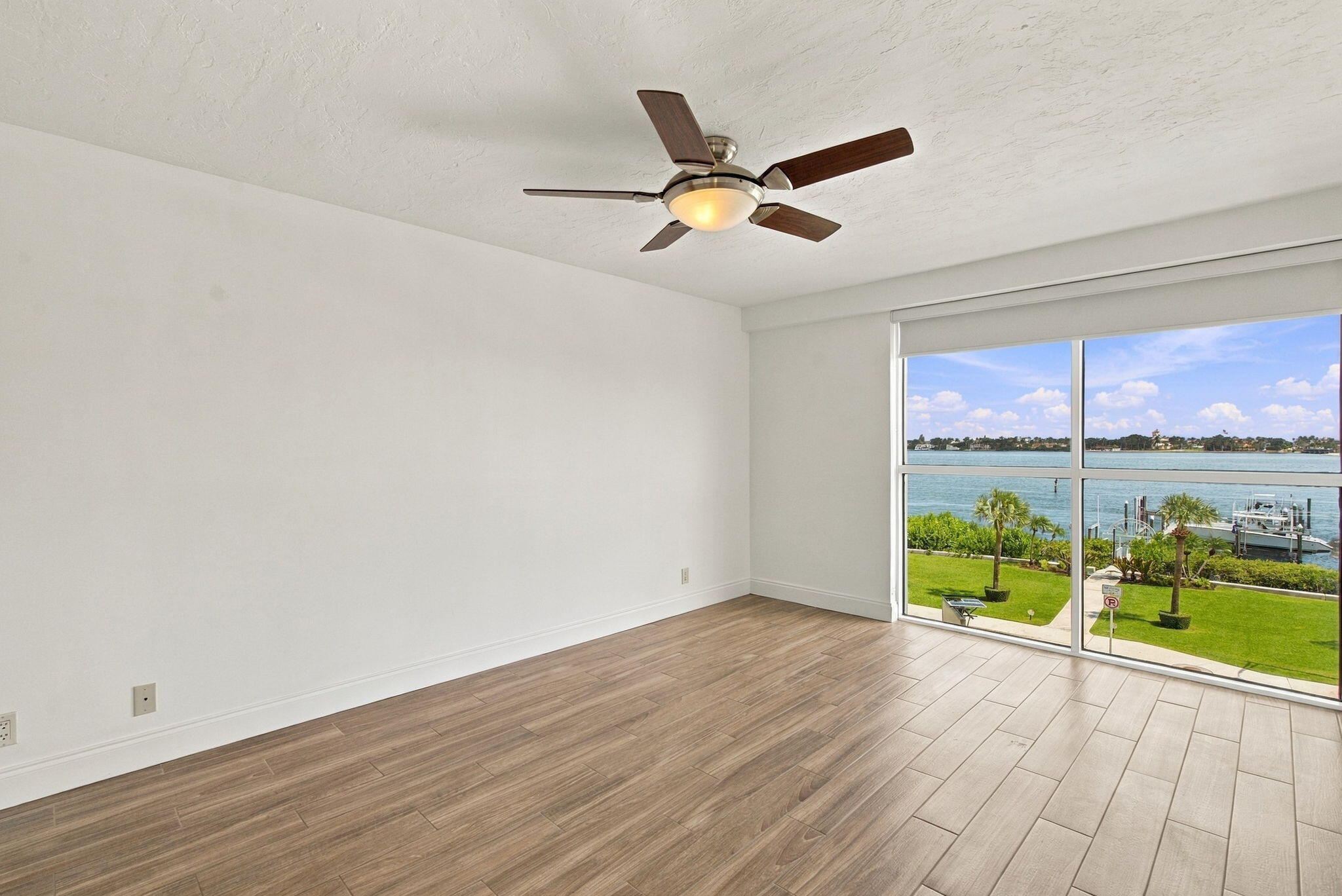 3901 S FLAGLER Drive 403