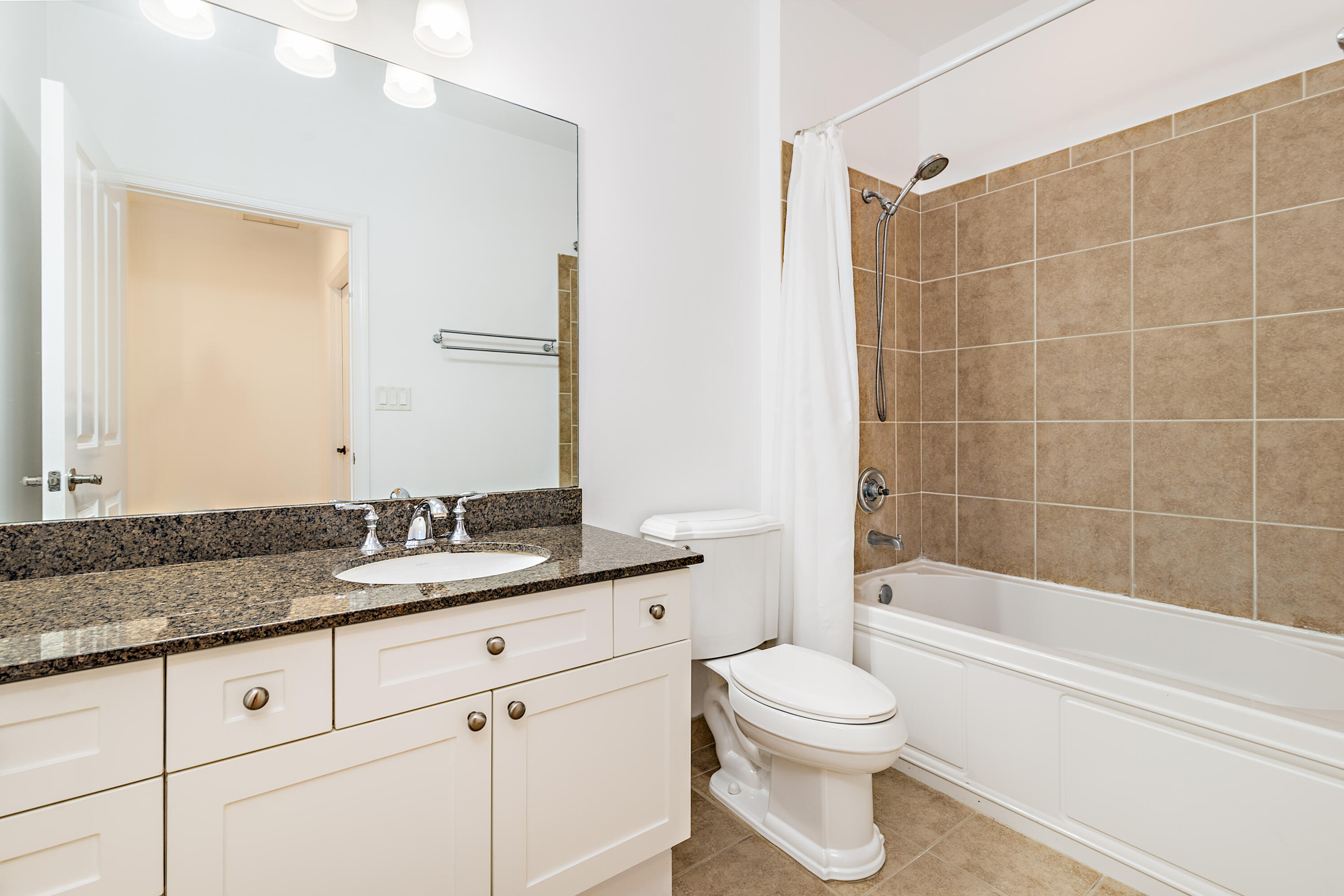 3940 N Flagler Drive Unit: 405