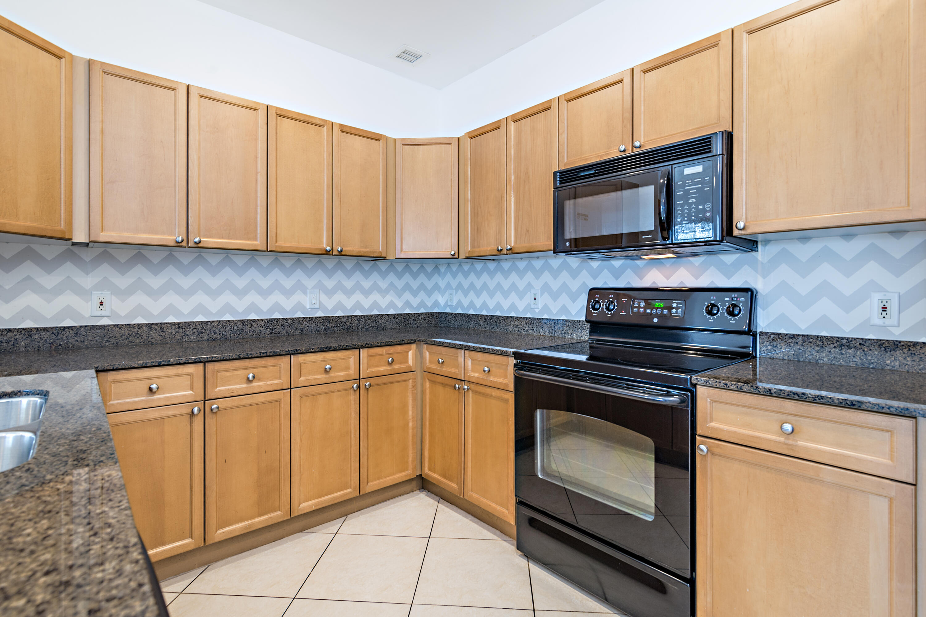3940 N Flagler Drive Unit: 405