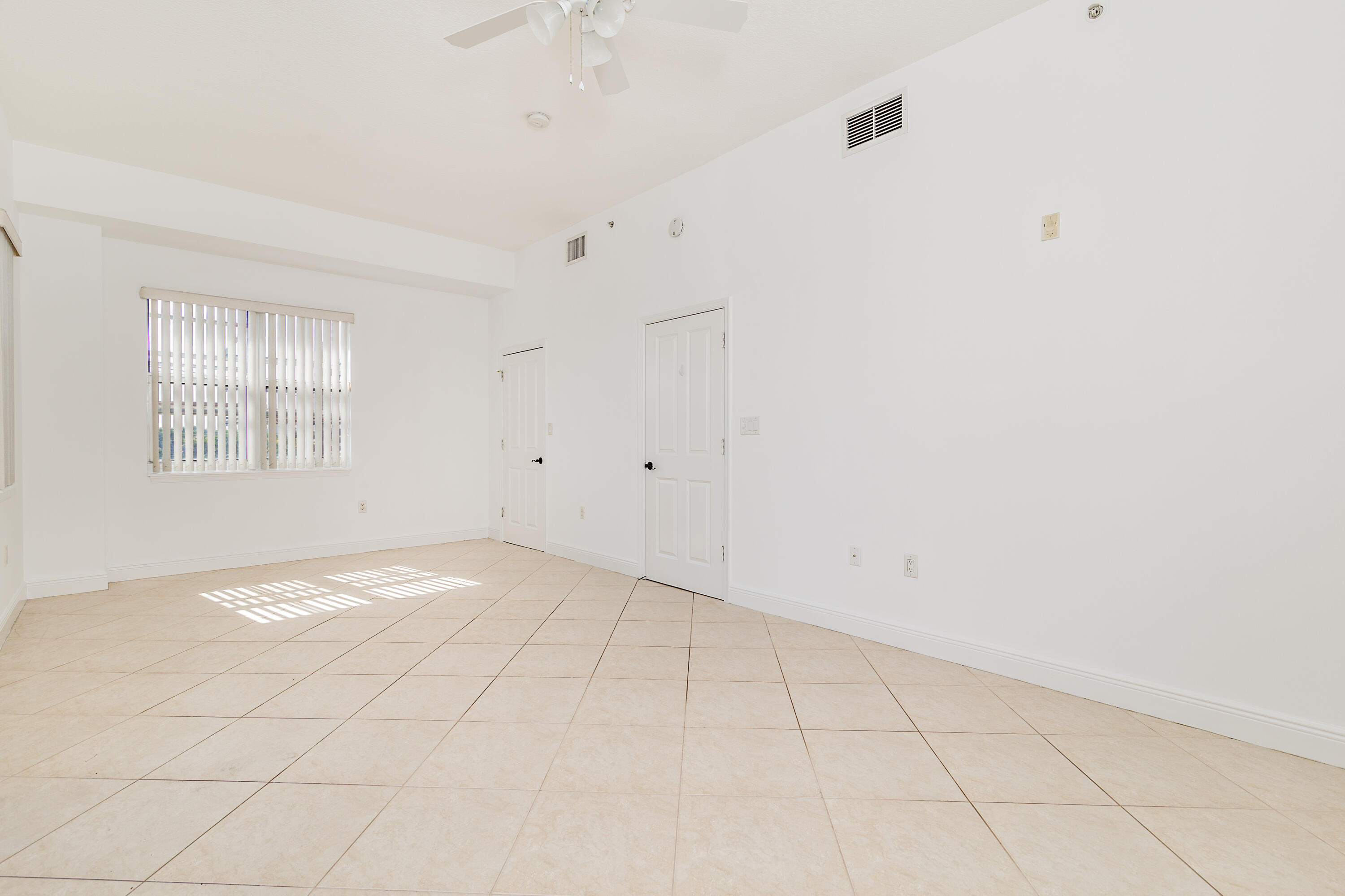 3940 N Flagler Drive Unit: 405