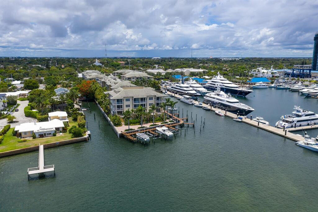 3960 N Flagler Drive Unit: 306