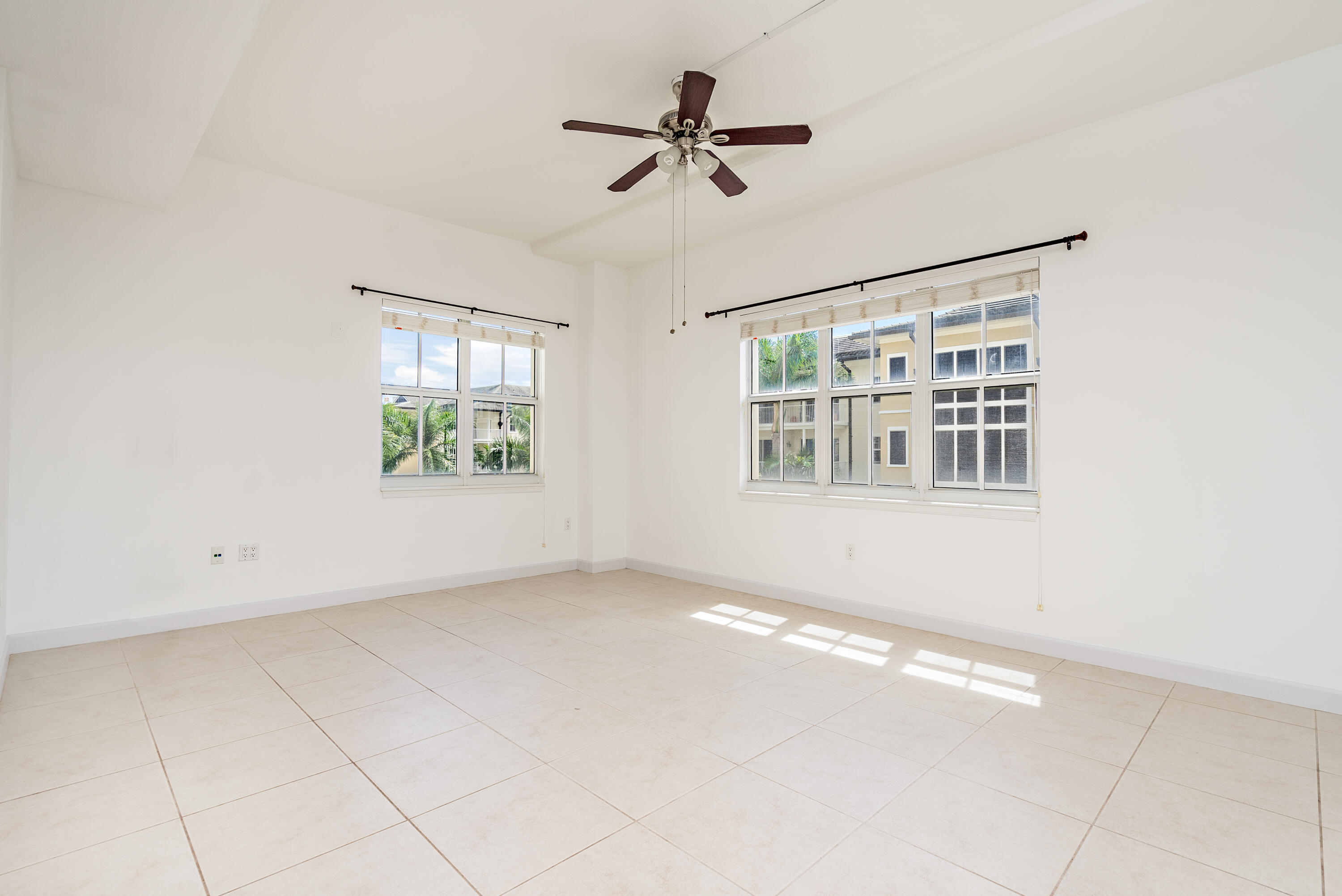 3960 N Flagler Drive Unit: 306