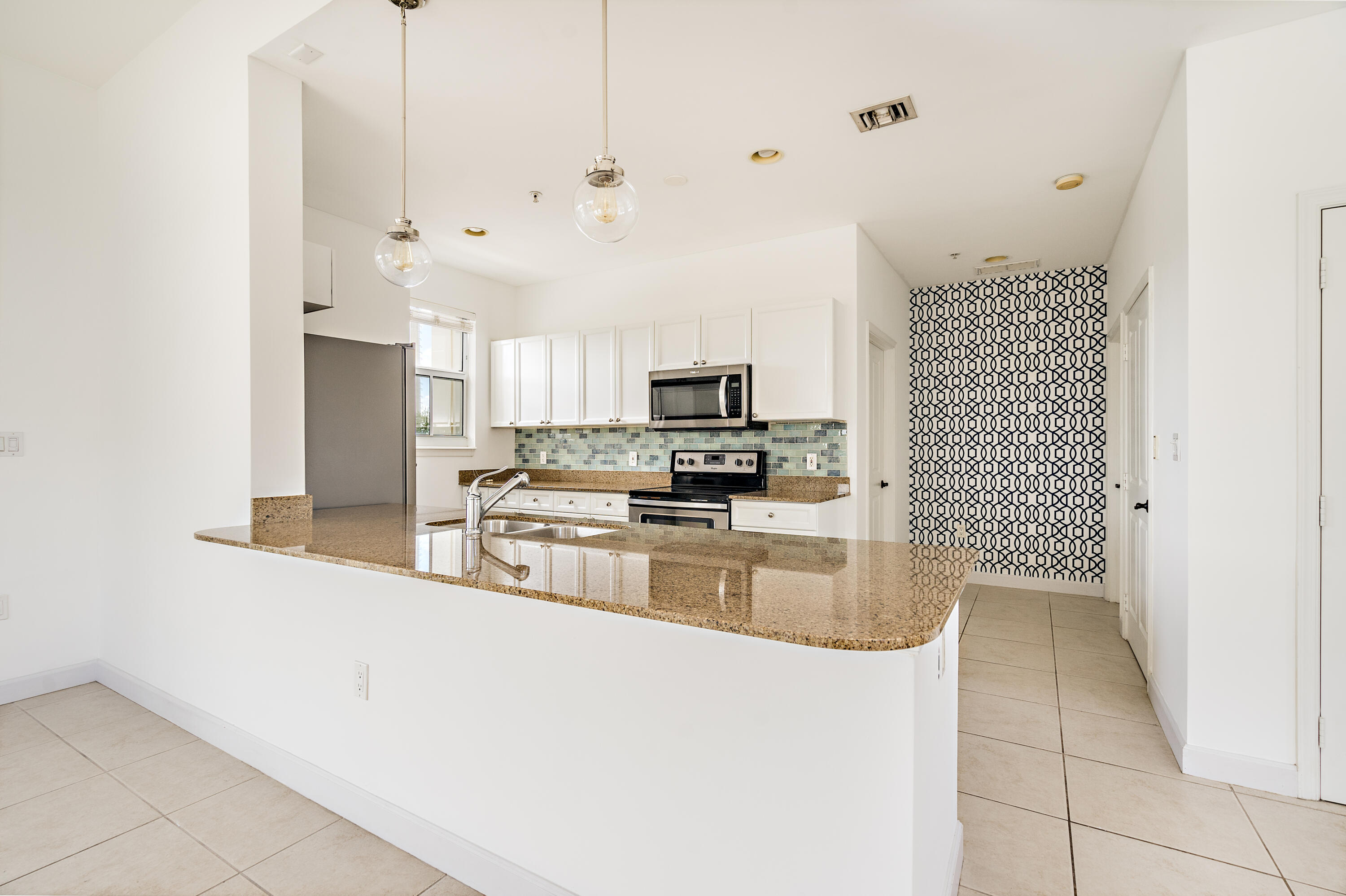 3960 N Flagler Drive Unit: 306