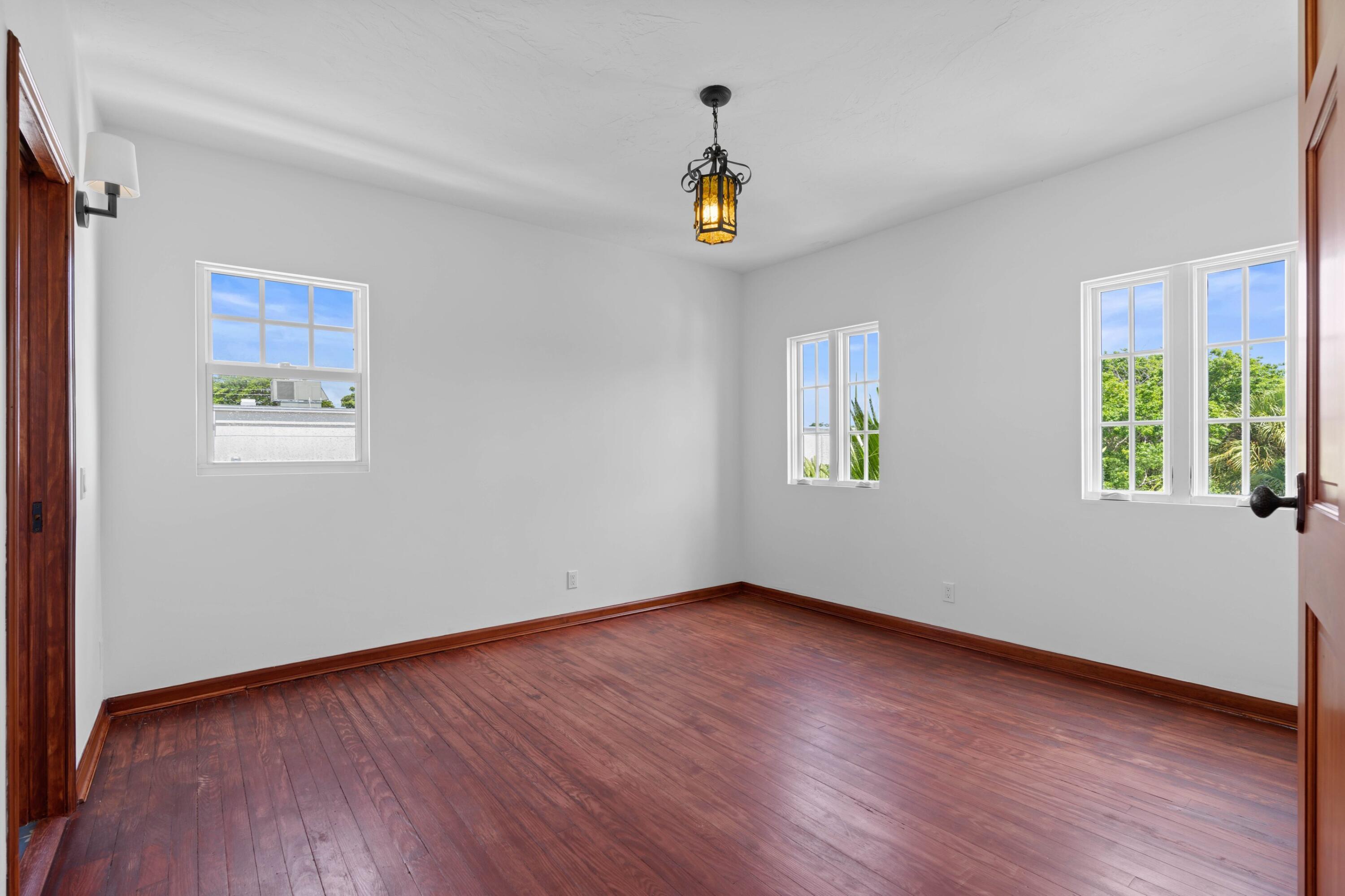 432 Ardmore Road