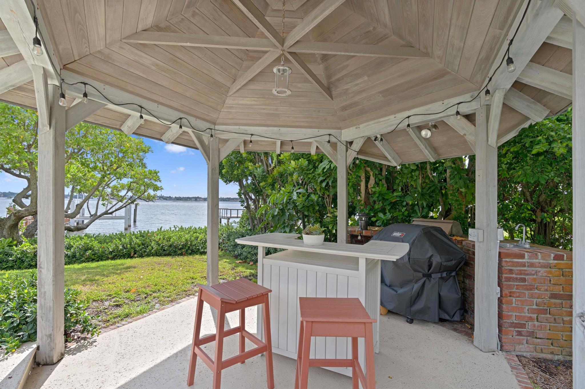 2916 Washington Road