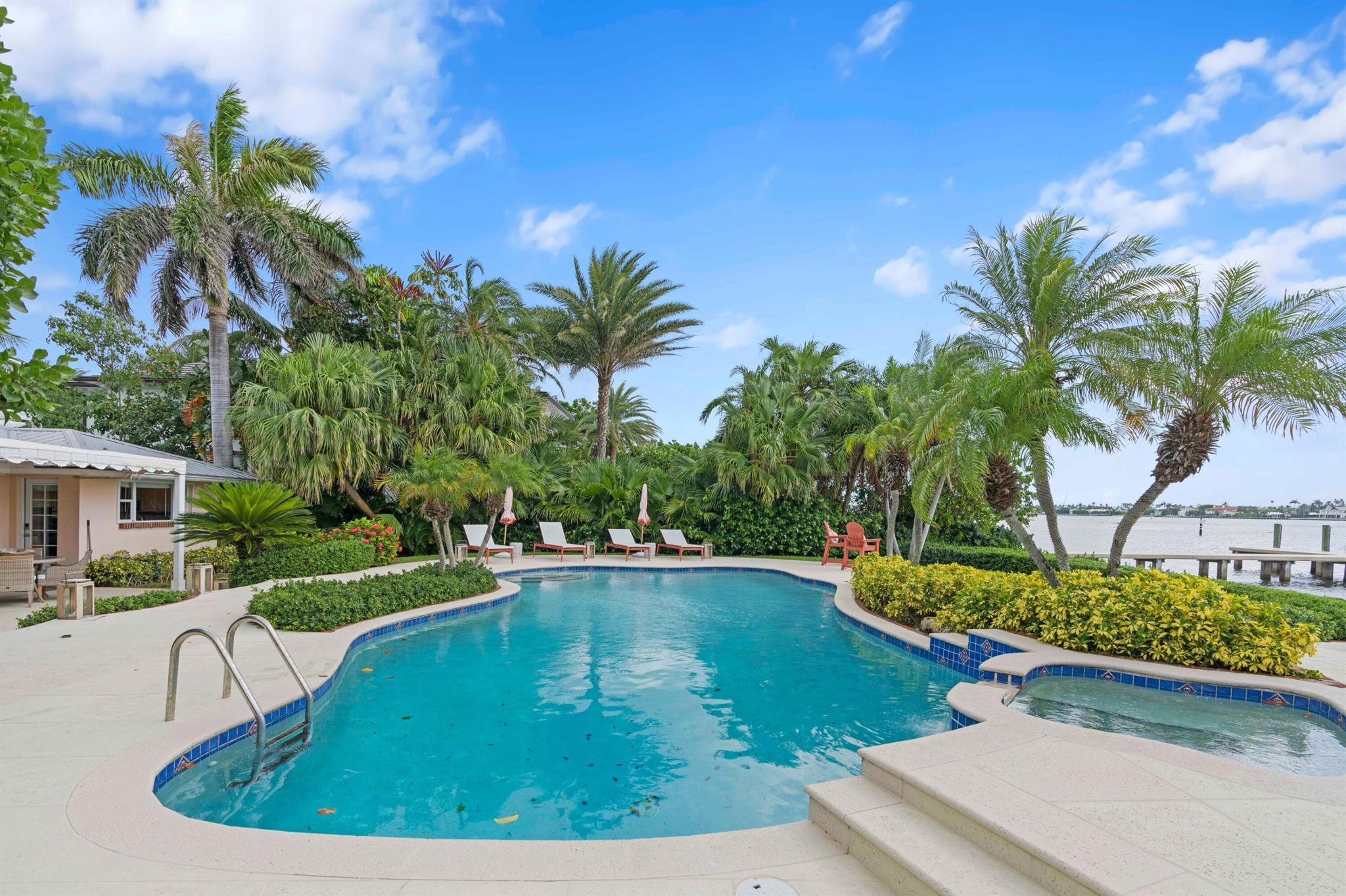 2916 Washington Road