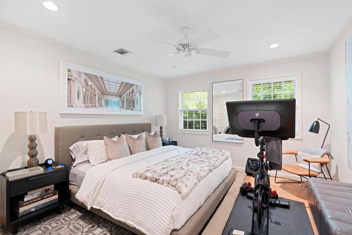 2916 Washington Road