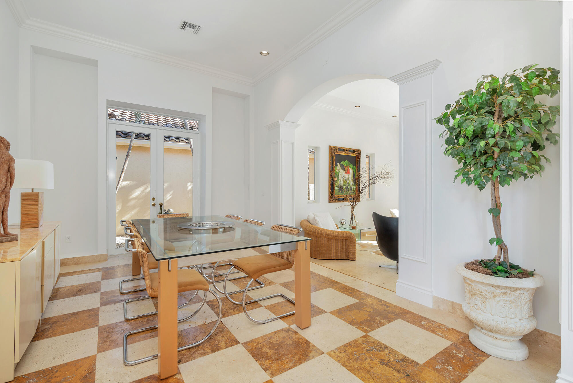 12610 Sunnydale Drive