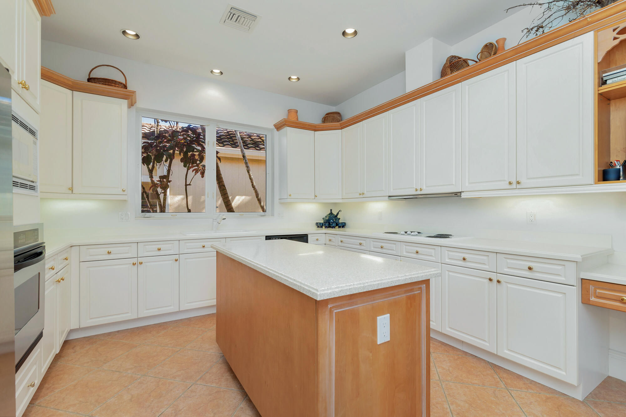 12610 Sunnydale Drive