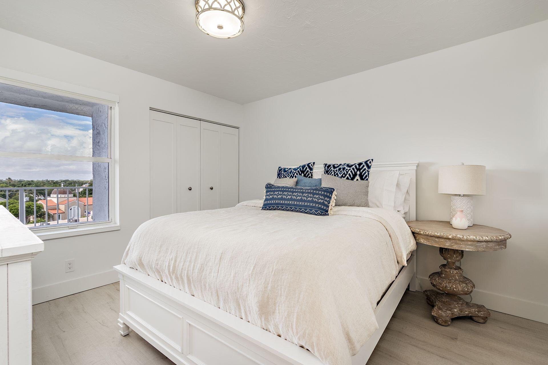 3901 S Flagler Drive 704