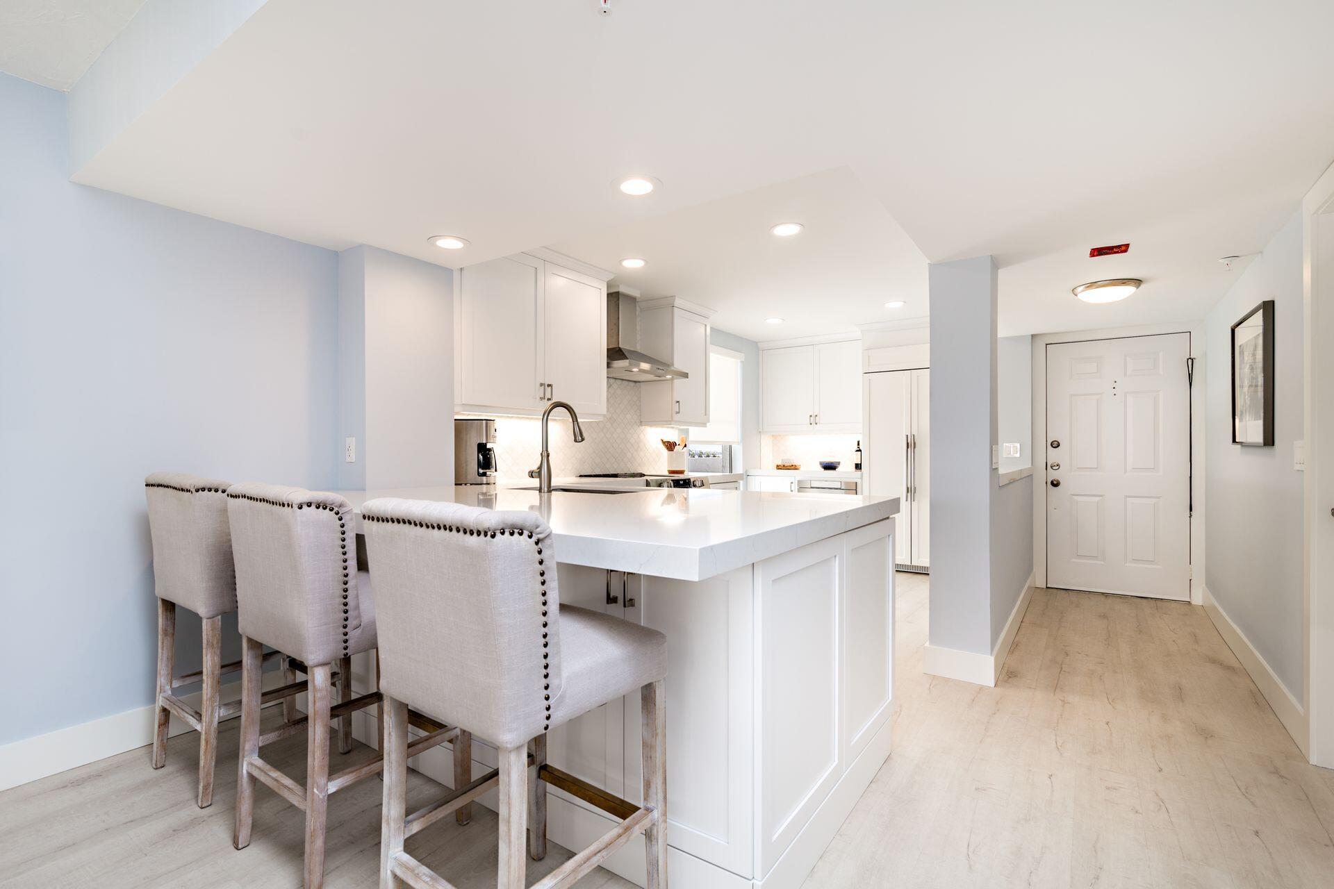 3901 S Flagler Drive 704