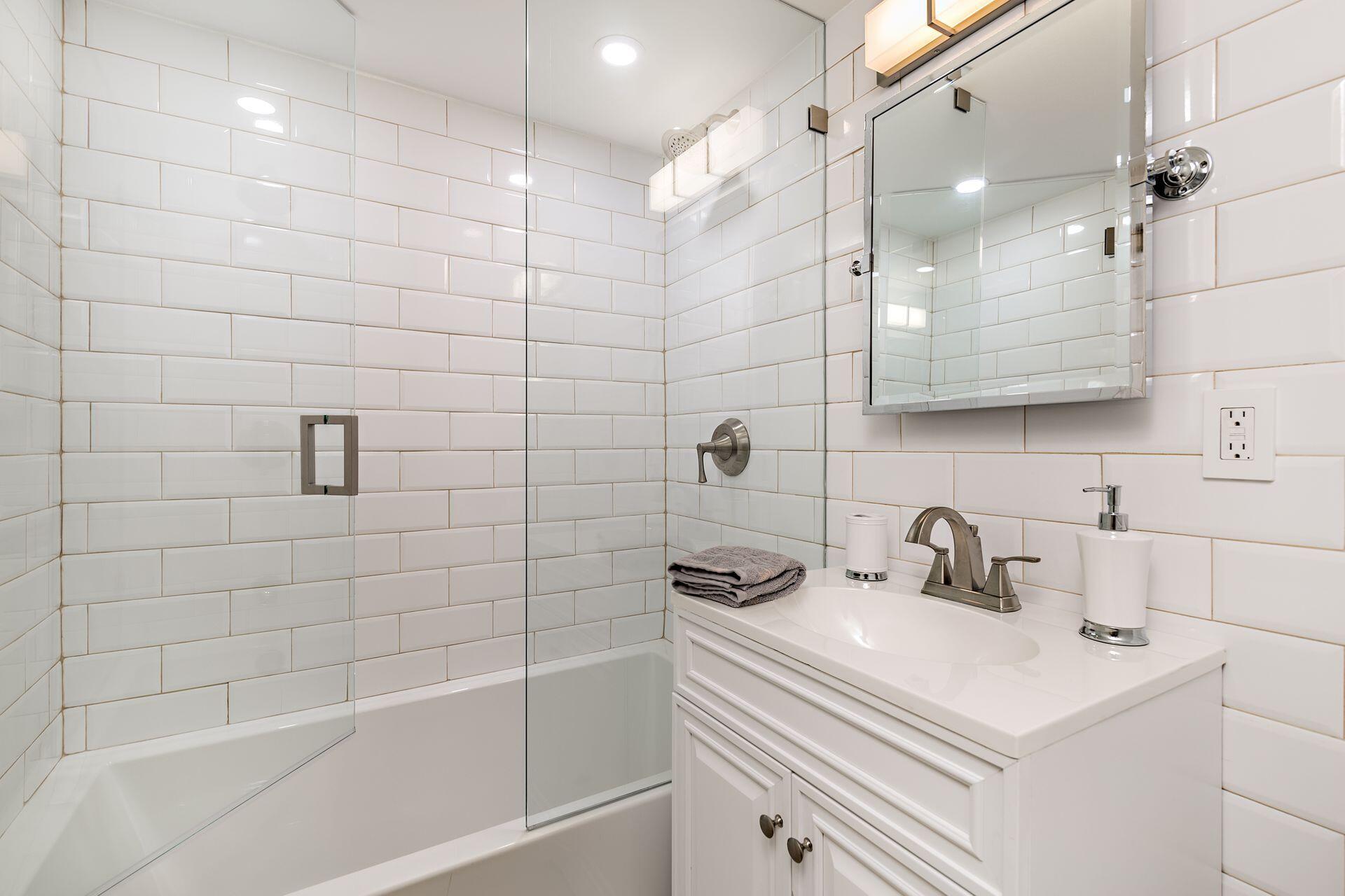 3901 S Flagler Drive 704