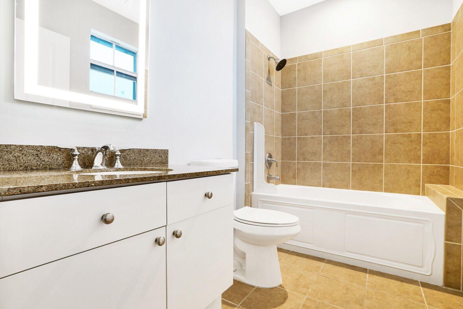 3940 N Flagler Drive 402