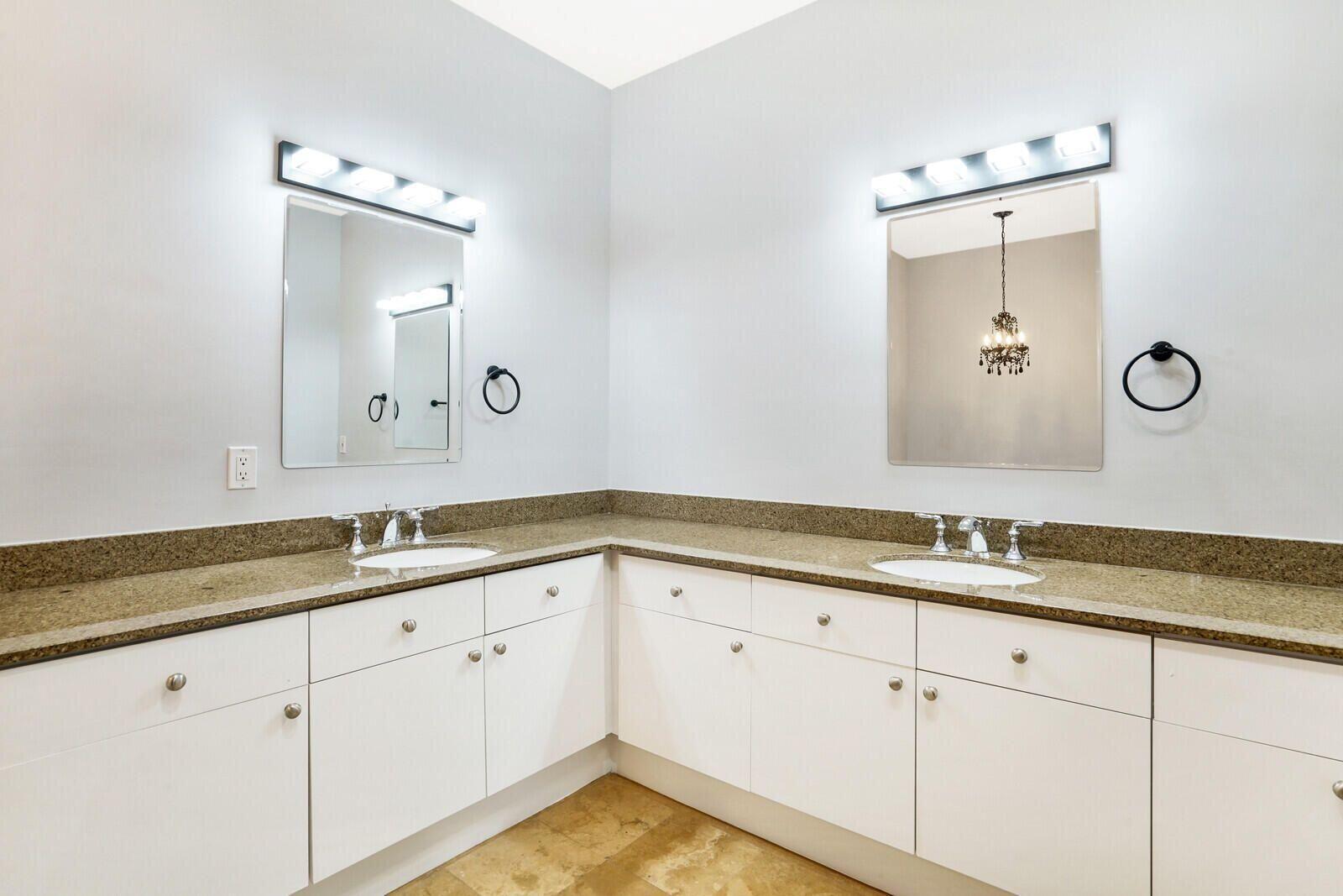3940 N Flagler Drive 402