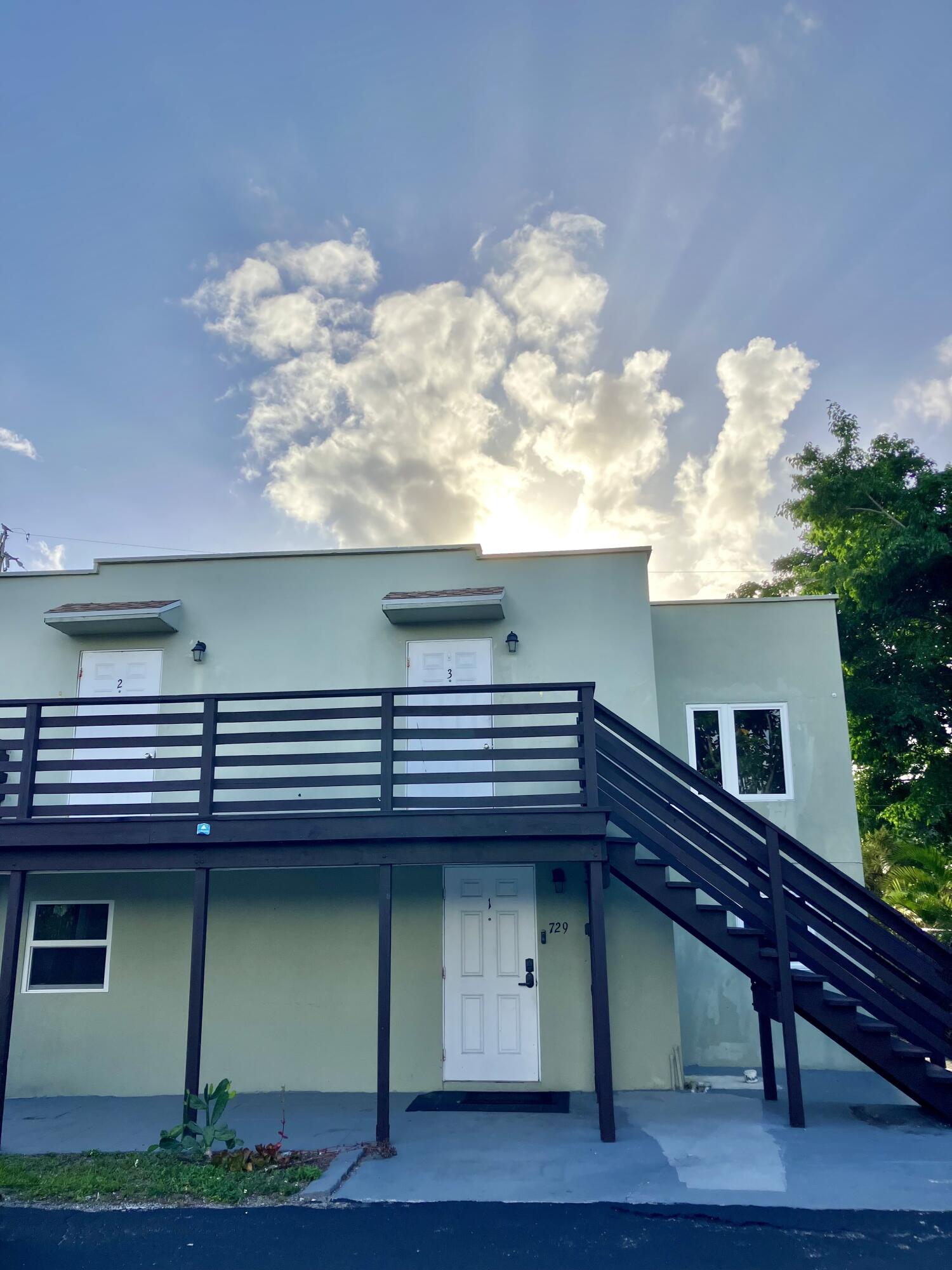 729 N N A Street 3