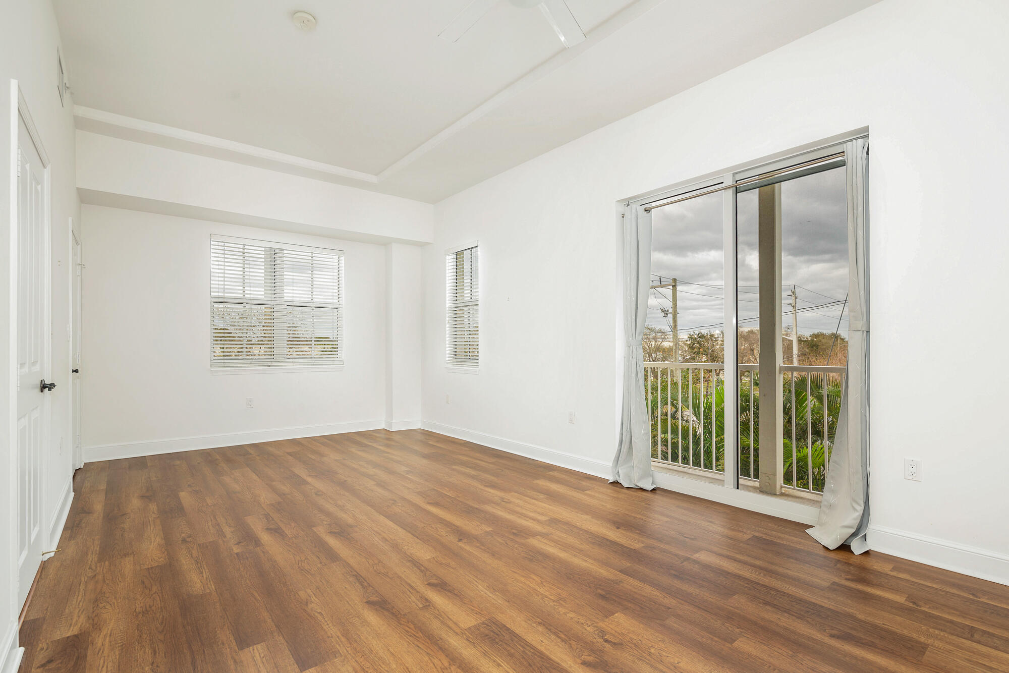 3960 N Flagler Drive 305