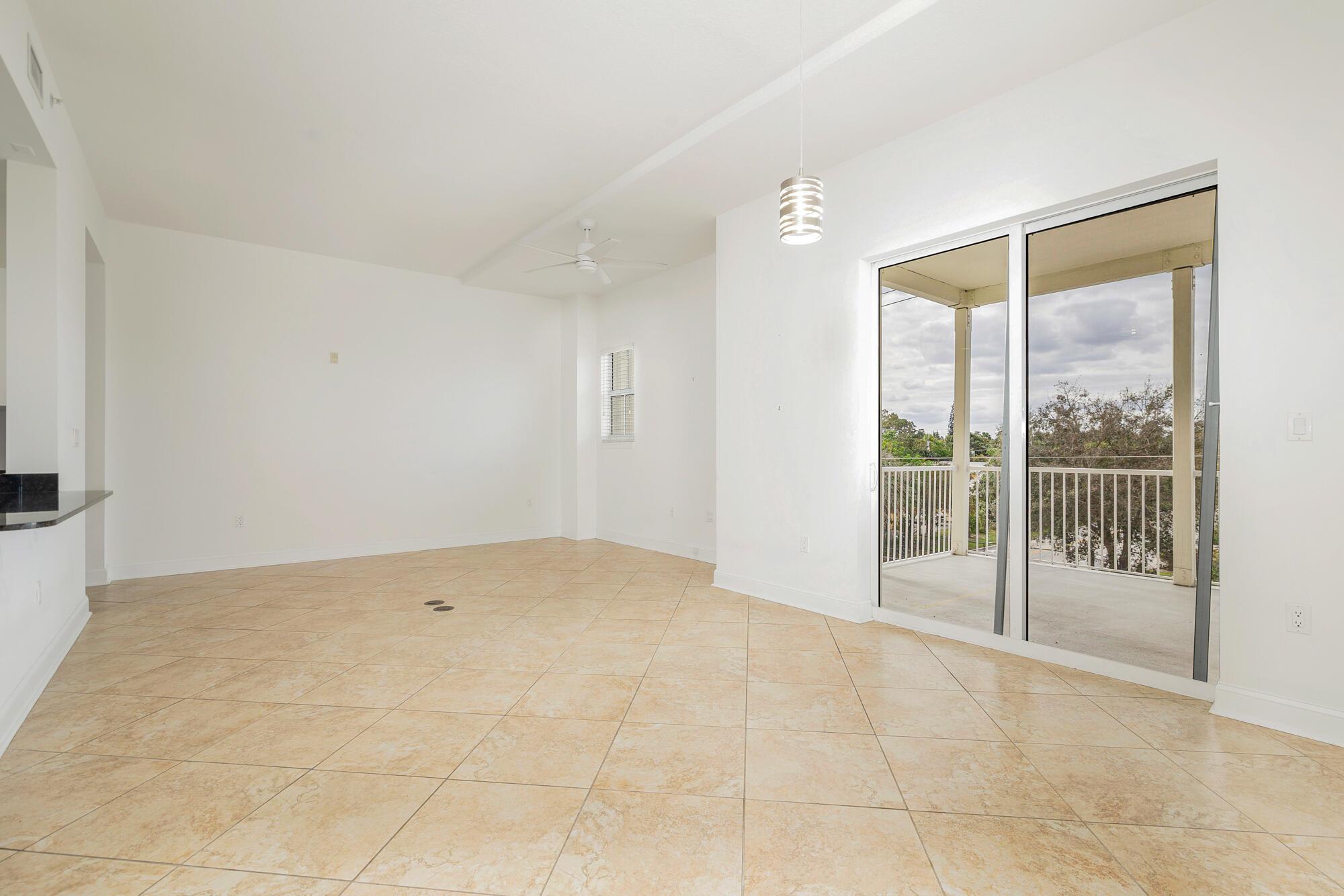 3960 N Flagler Drive 305