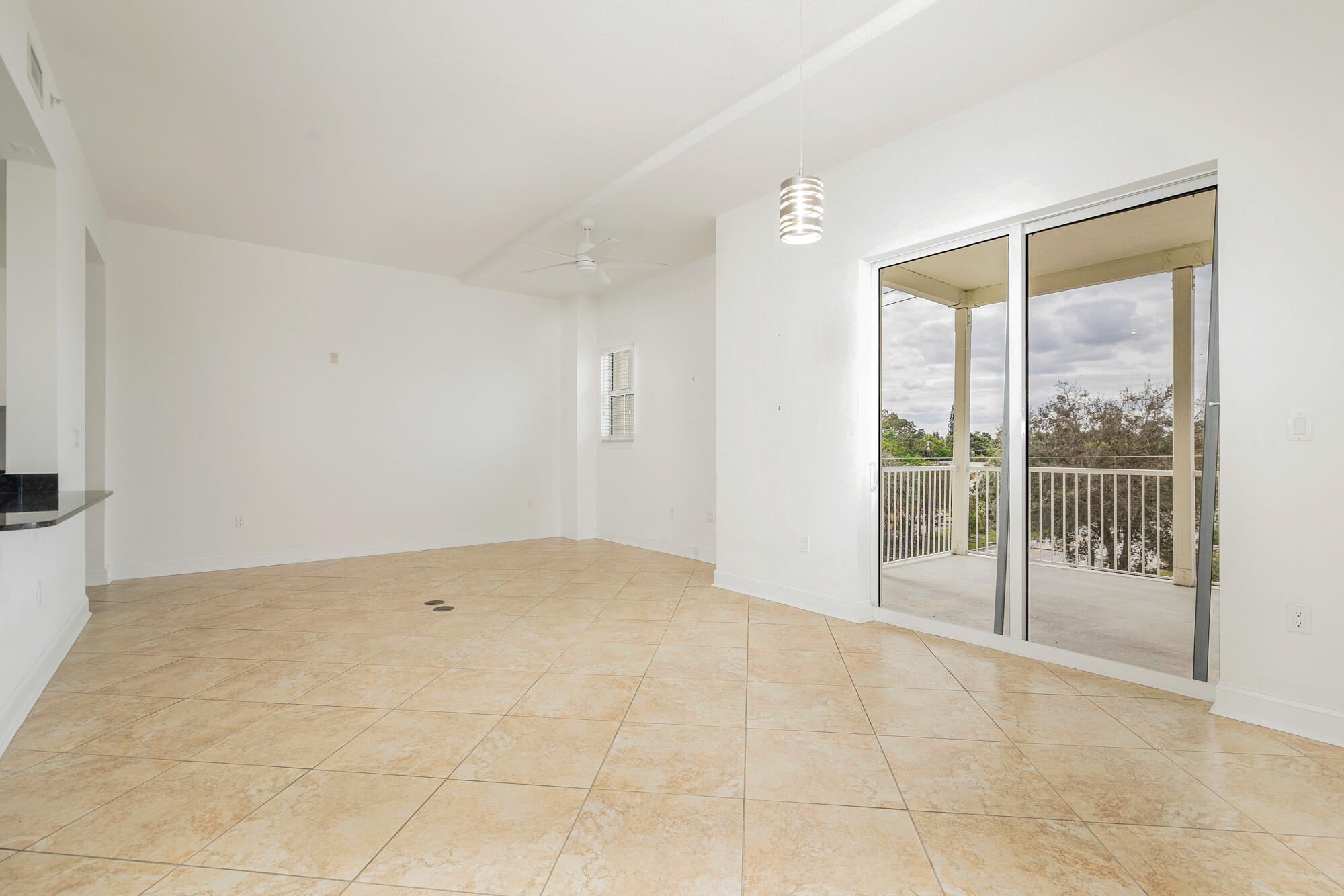 3960 N Flagler Drive 305