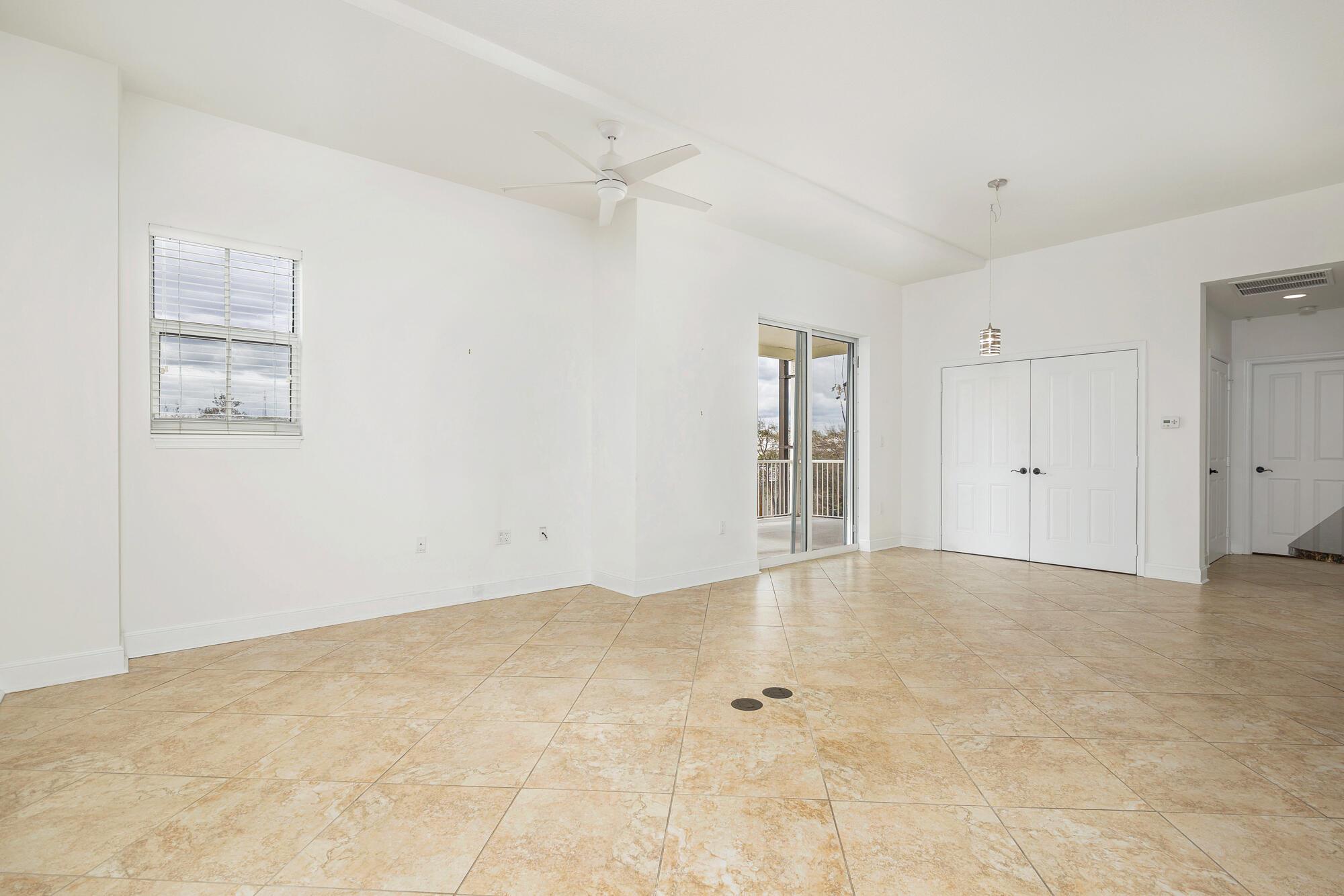 3960 N Flagler Drive 305