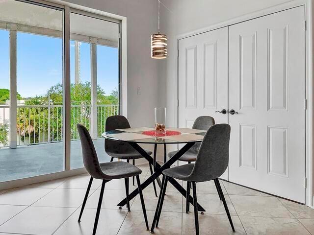 3960 N Flagler Drive 305