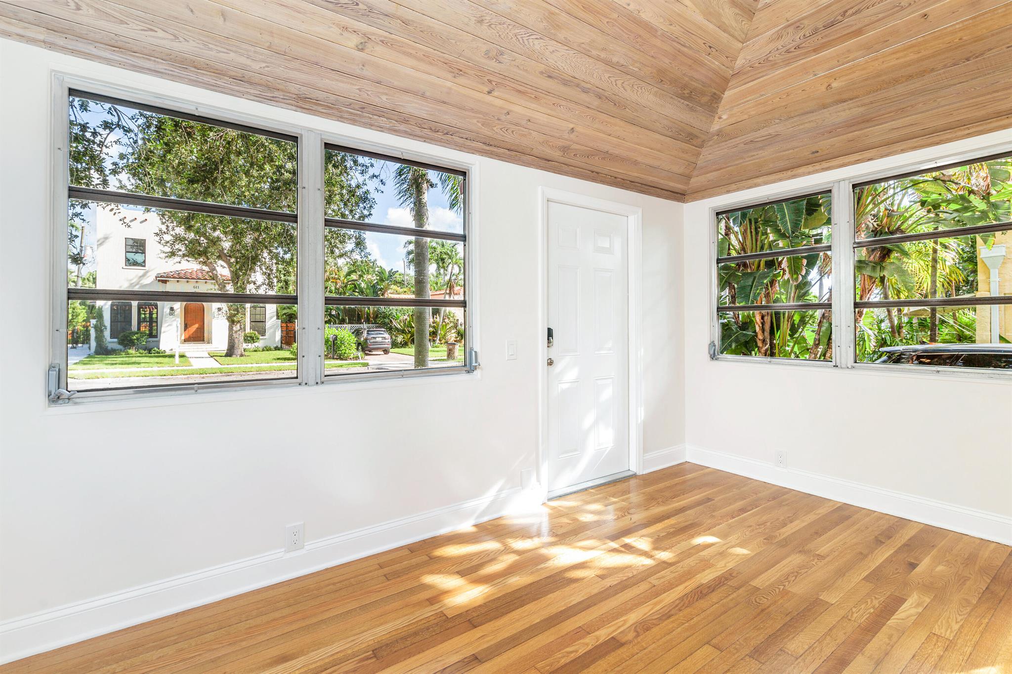 608 Sunset Road