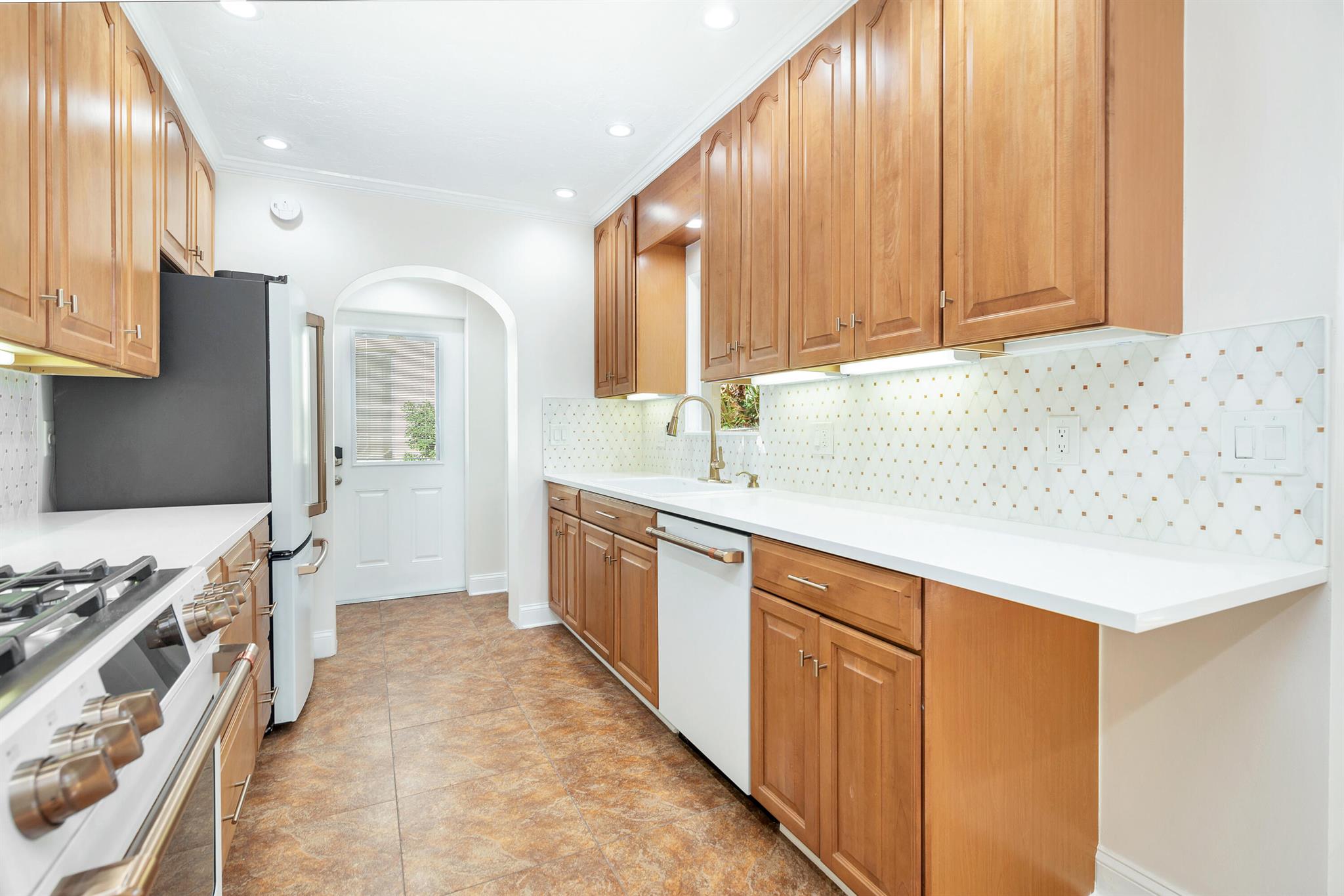 608 Sunset Road