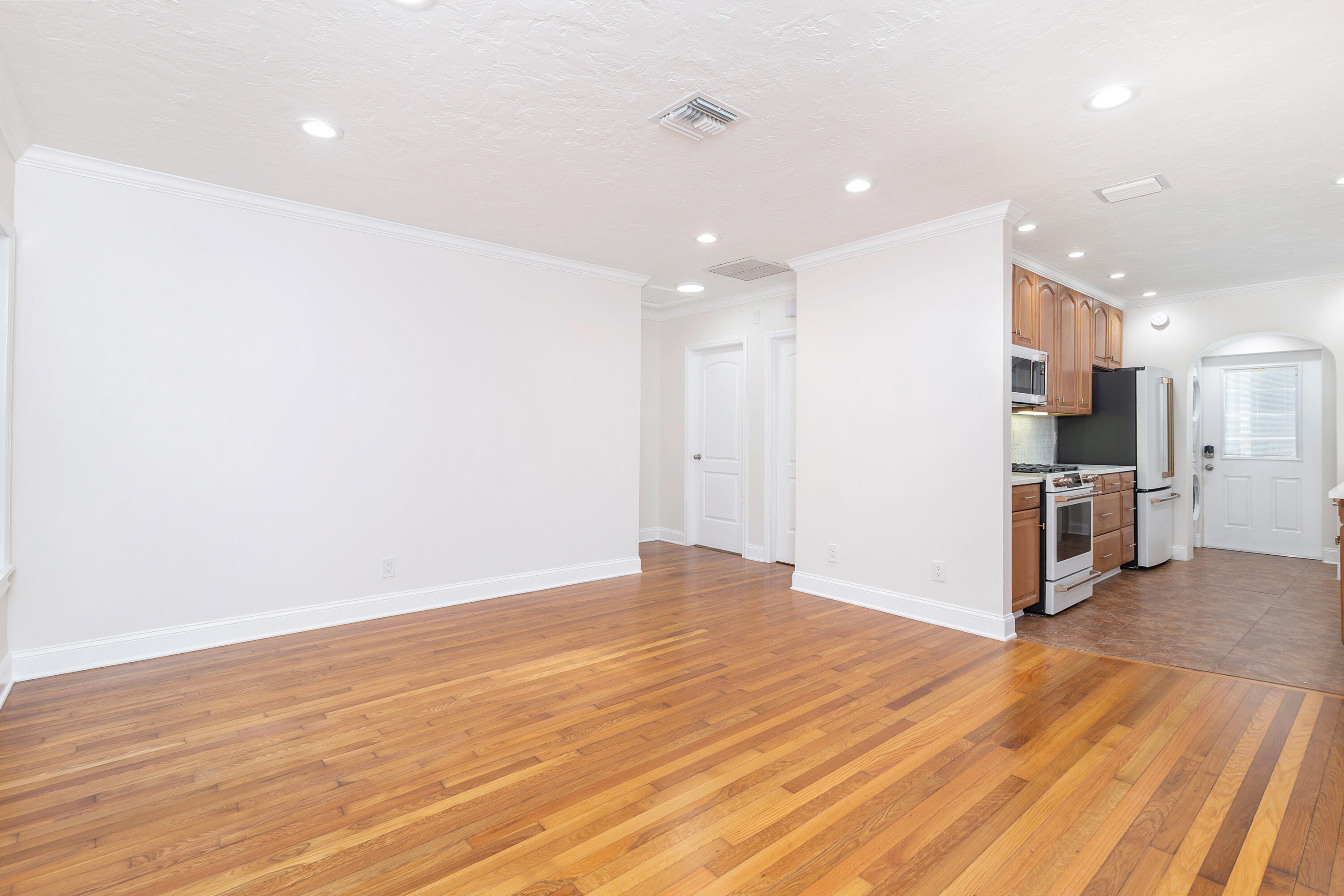608 Sunset Road