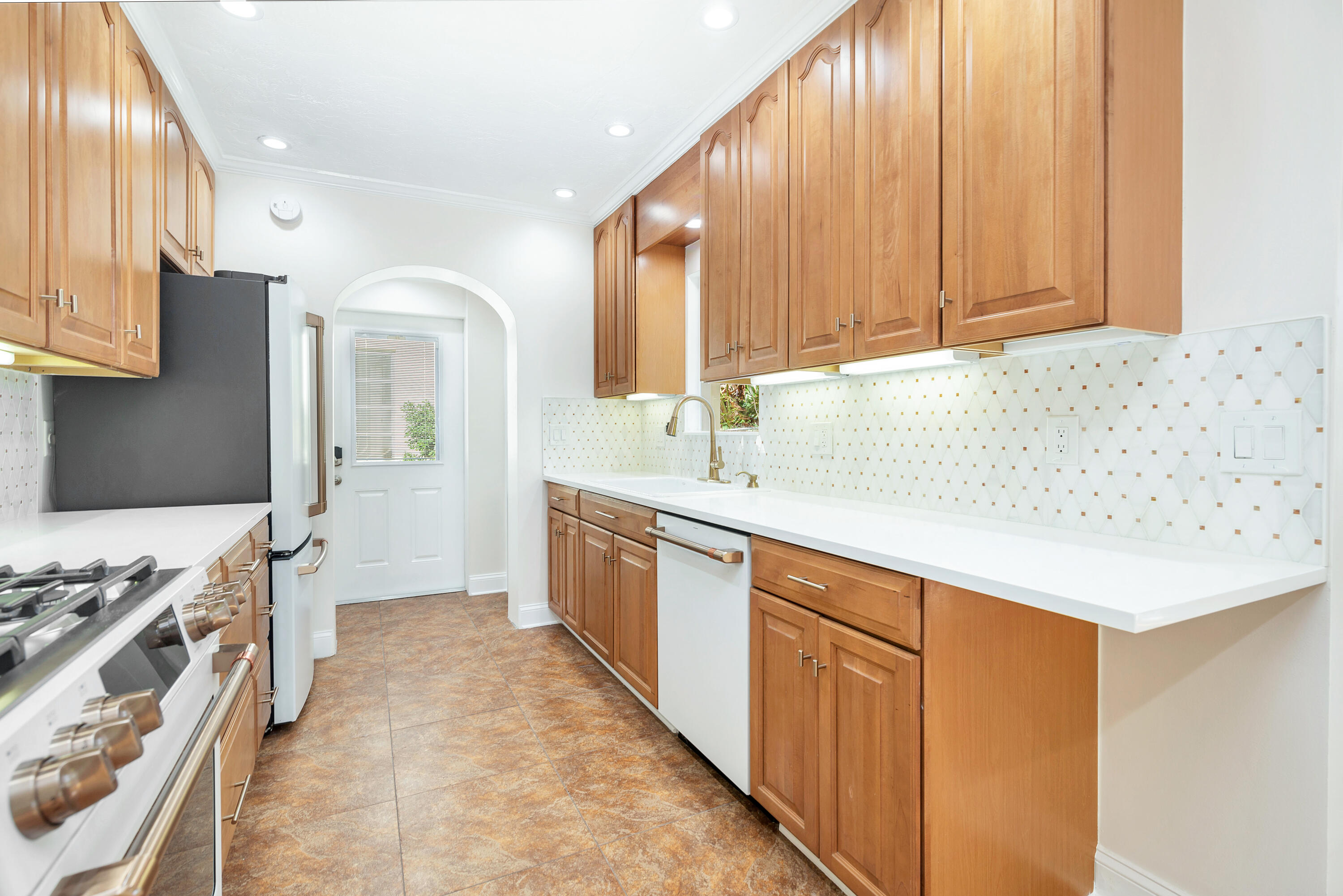 608 Sunset Road