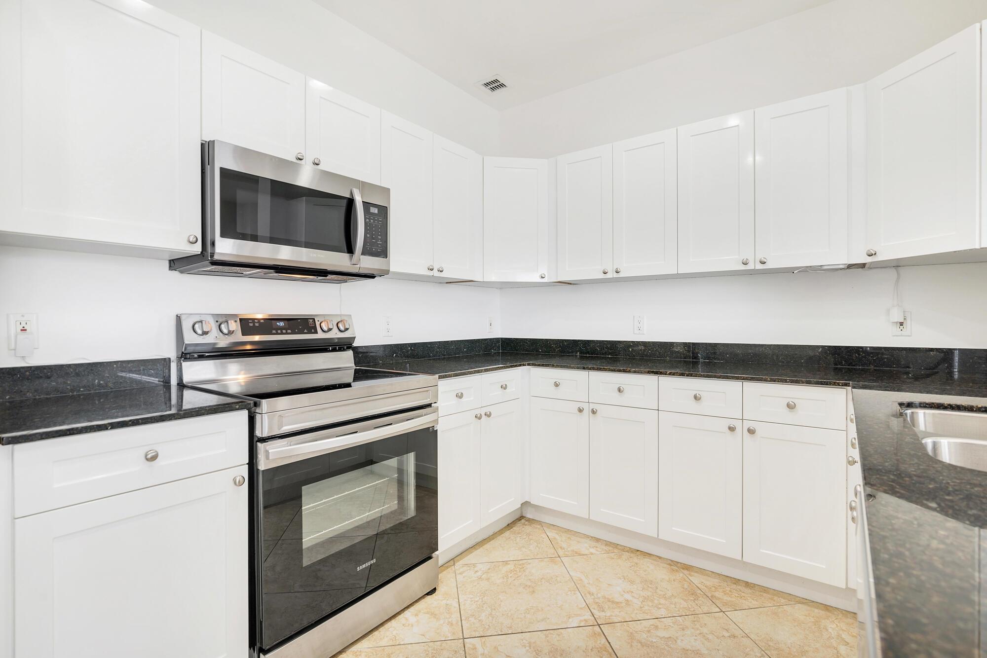 3960 N Flagler Drive 305