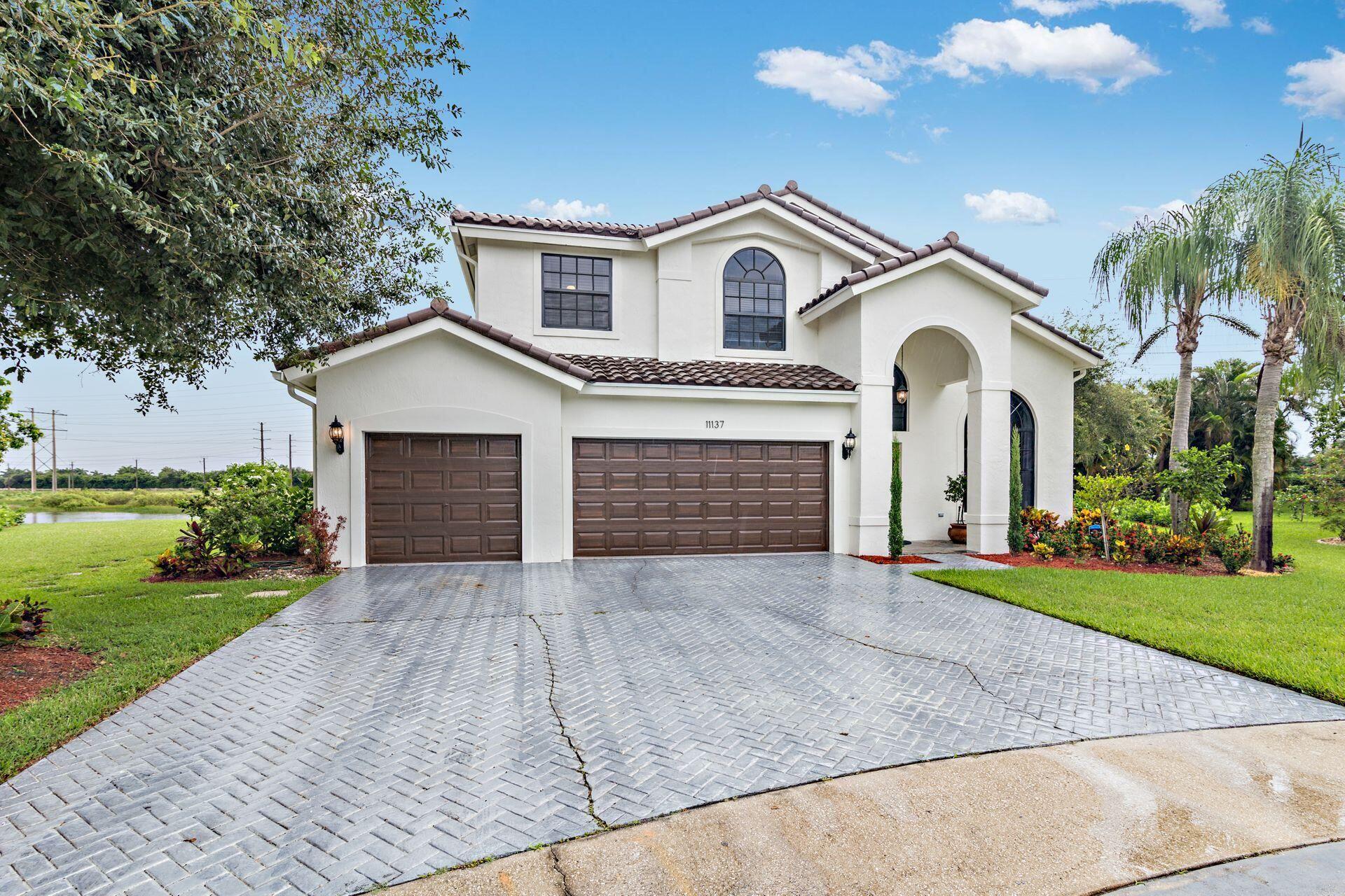 11137 Grandview Manor