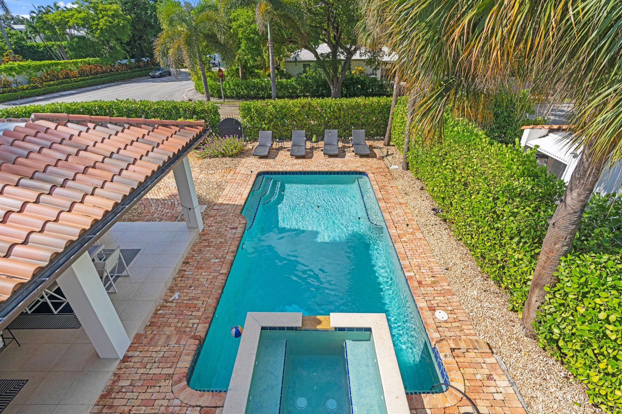 3201 N Flagler Drive