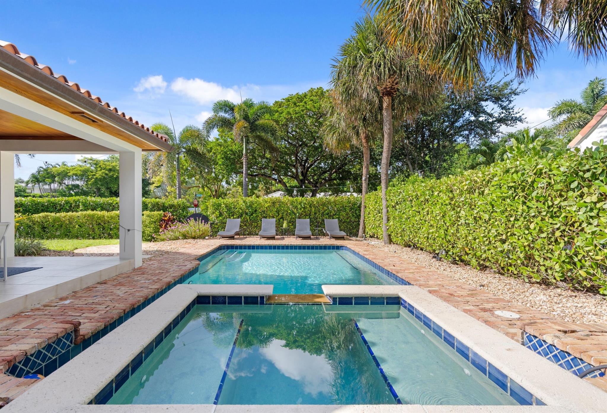 3201 N Flagler Drive