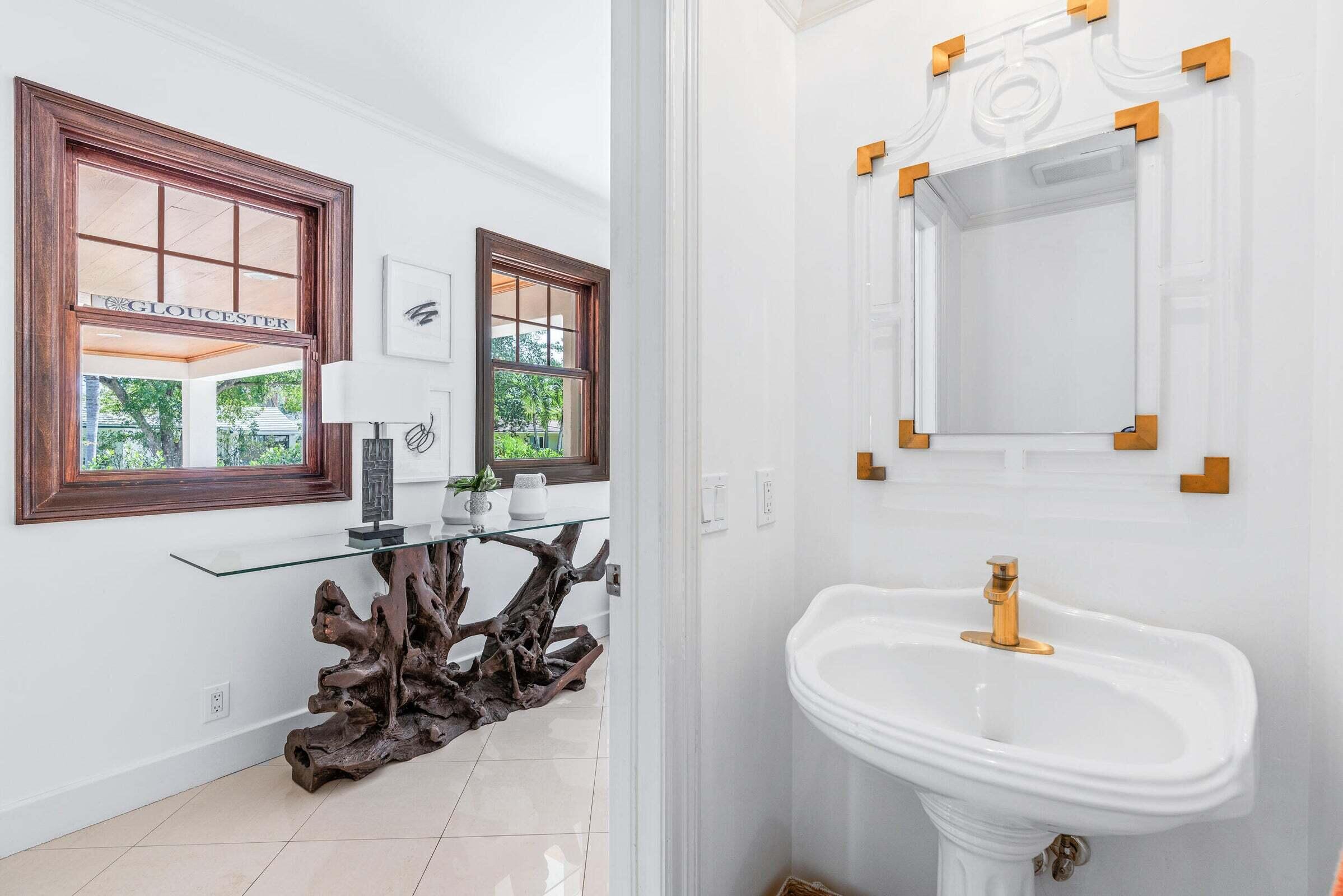 3201 N Flagler Drive