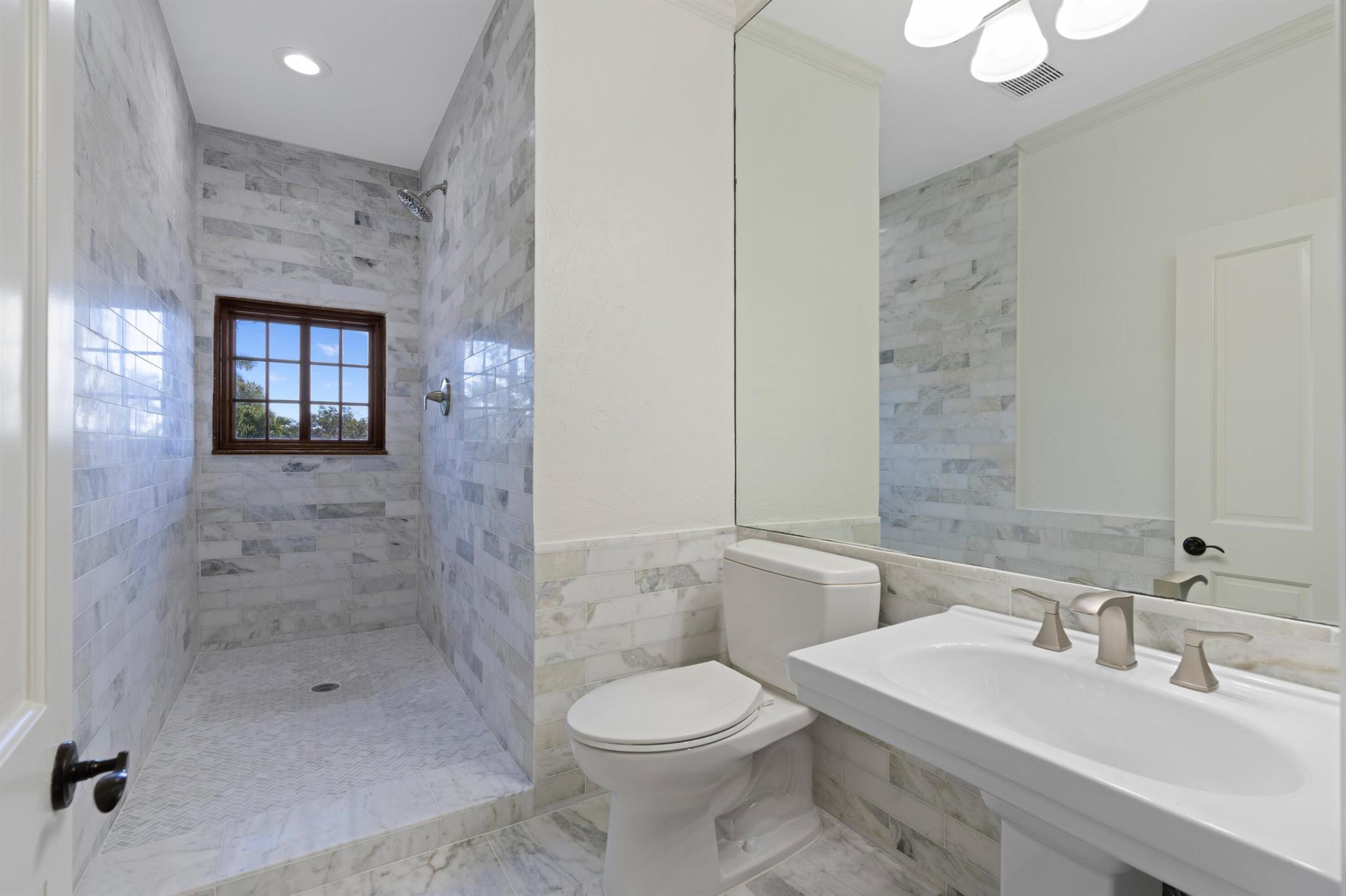 3201 N Flagler Drive