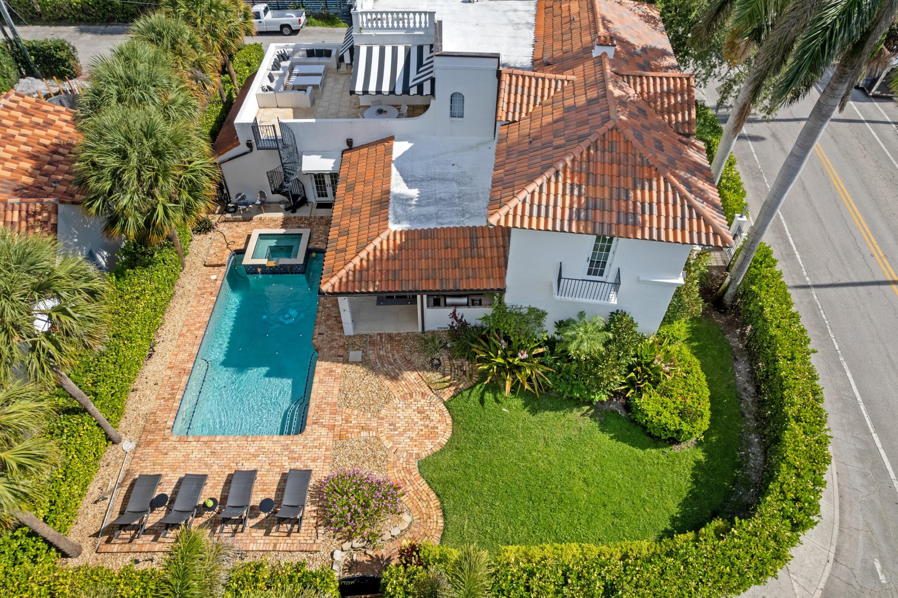 3201 N Flagler Drive