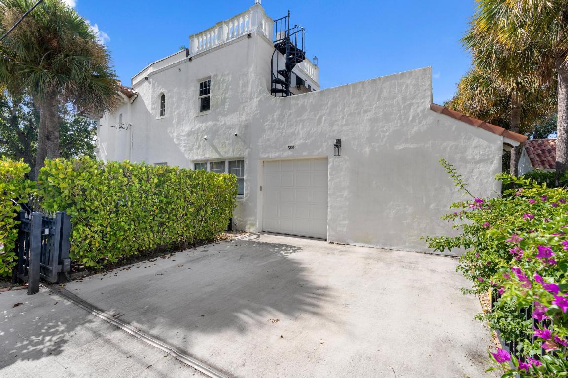 3201 N Flagler Drive