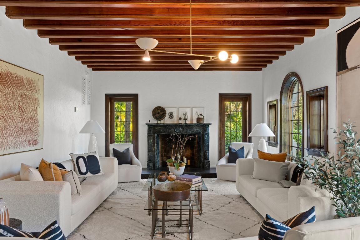 3201 N Flagler Drive