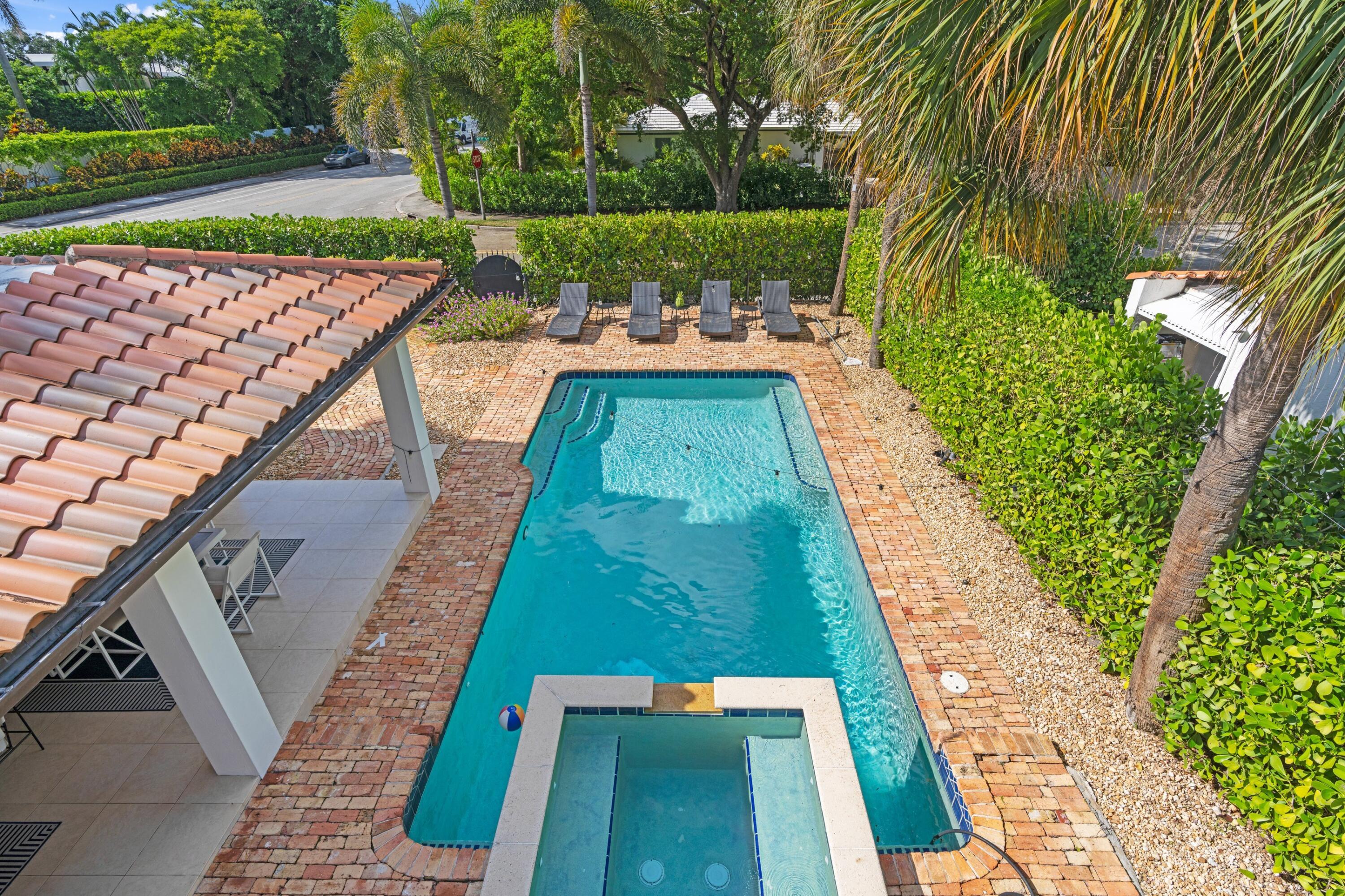 3201 N Flagler Drive