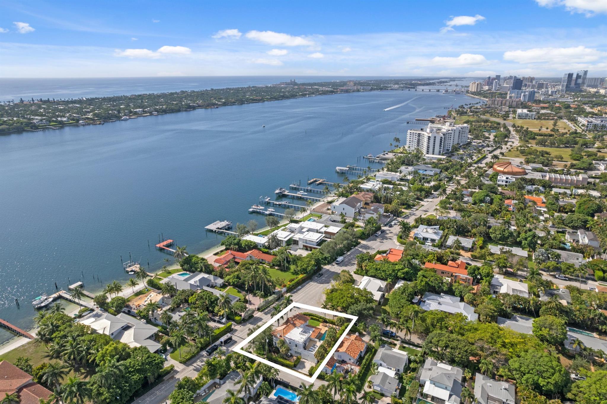 3201 N Flagler Drive